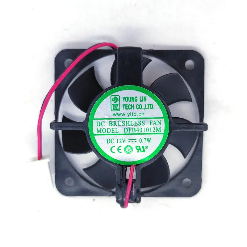 Новый оригинальный DFB 401012 M DC12V 0,7 Вт 40*40*10 мм 4 см Вентилятор охлаждения компьютера
Новый оригинальный DFB 401012 M DC12V 0,7 Вт 40*40*10 мм 4 см Вентилятор охлаждения компьютера