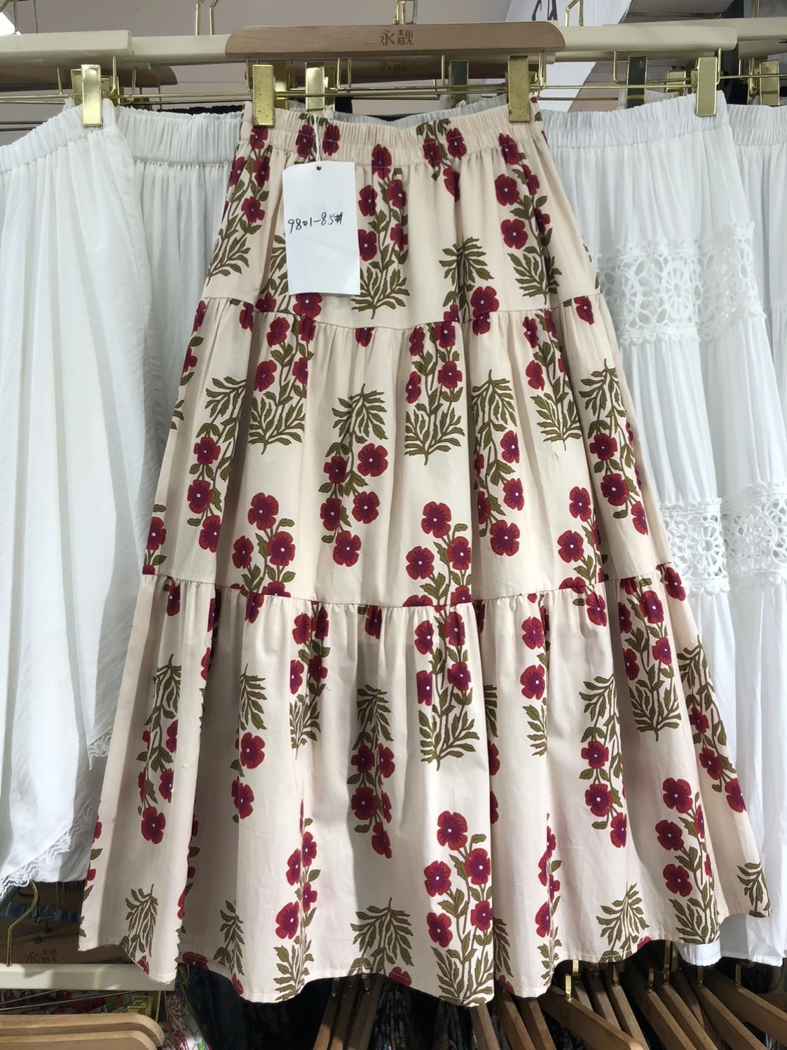 Floral Print Half-length Skirt Women's Spring 2026 New Style Loose Slimming Splice Large Hem Mid-length Umbrella Skirt
Floral Print Half-length Skirt Women's Spring 2026 New Style Loose Slimming Splice Large Hem Mid-length Umbrella Skirt