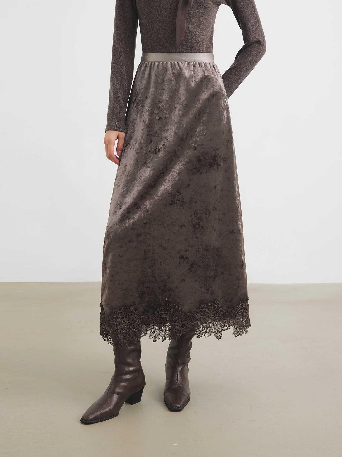 Annata Winter Women's Velvet A-Line Skirt High Waist Lace Detailing Simple Sle Polyester Fiber Elastic Waist Design
Annata Winter Women's Velvet A-Line Skirt High Waist Lace Detailing Simple Sle Polyester Fiber Elastic Waist Design