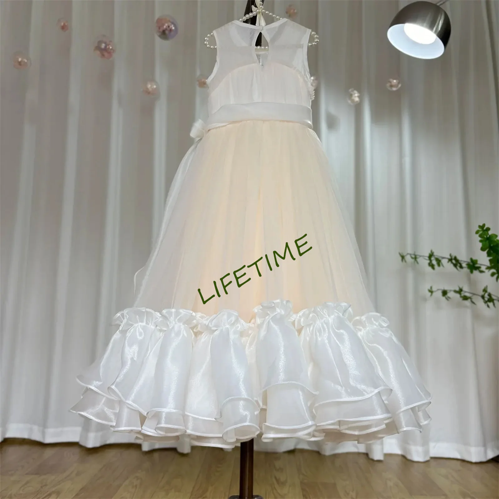 Elegant Arabic Pink Girl Dress Ribbons Dubai Baby Kids Princess Birthday Wedding Party Ball Evening Gown
Elegant Arabic Pink Girl Dress Ribbons Dubai Baby Kids Princess Birthday Wedding Party Ball Evening Gown