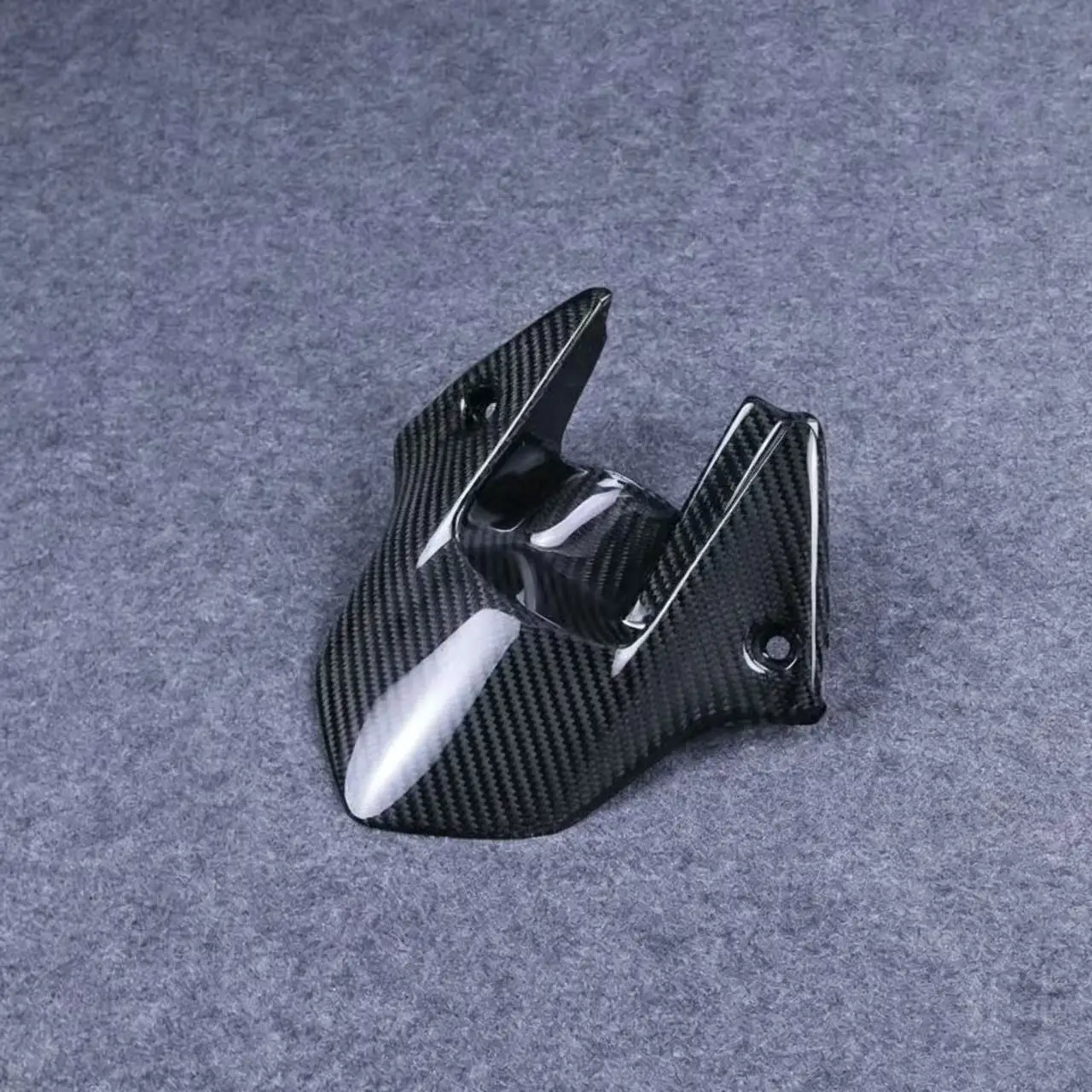 Suitable for Honda CBR1000RR 2017+ after installing carbon fiber fuel tank cover, rear fender and diffuser.
Suitable for Honda CBR1000RR 2017+ after installing carbon fiber fuel tank cover, rear fender and diffuser.