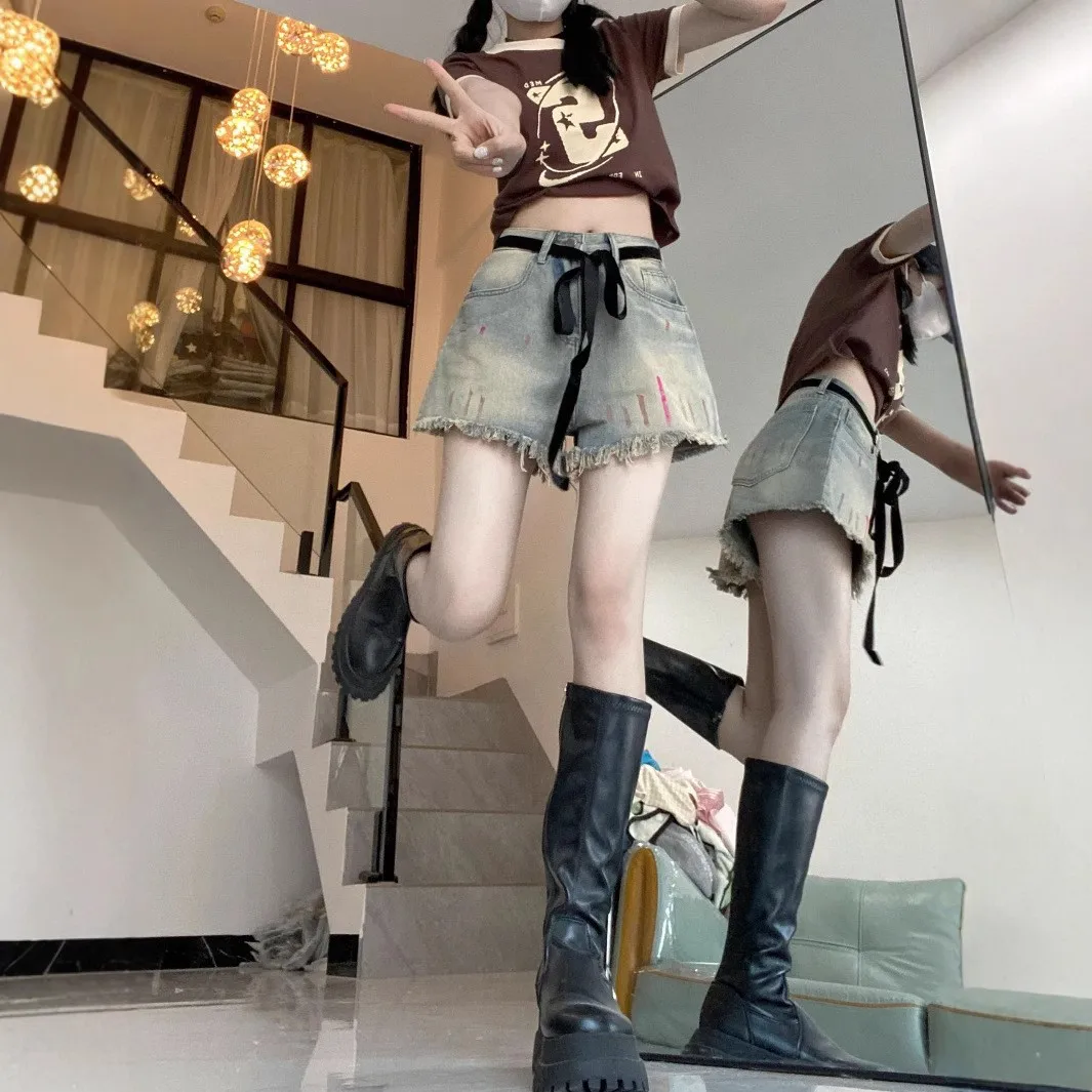 High Waist American Style Denim Shorts Women's Summer Thin A-Line Wide Leg Short Pants Casual Style Short Length Jeans
High Waist American Style Denim Shorts Women's Summer Thin A-Line Wide Leg Short Pants Casual Style Short Length Jeans