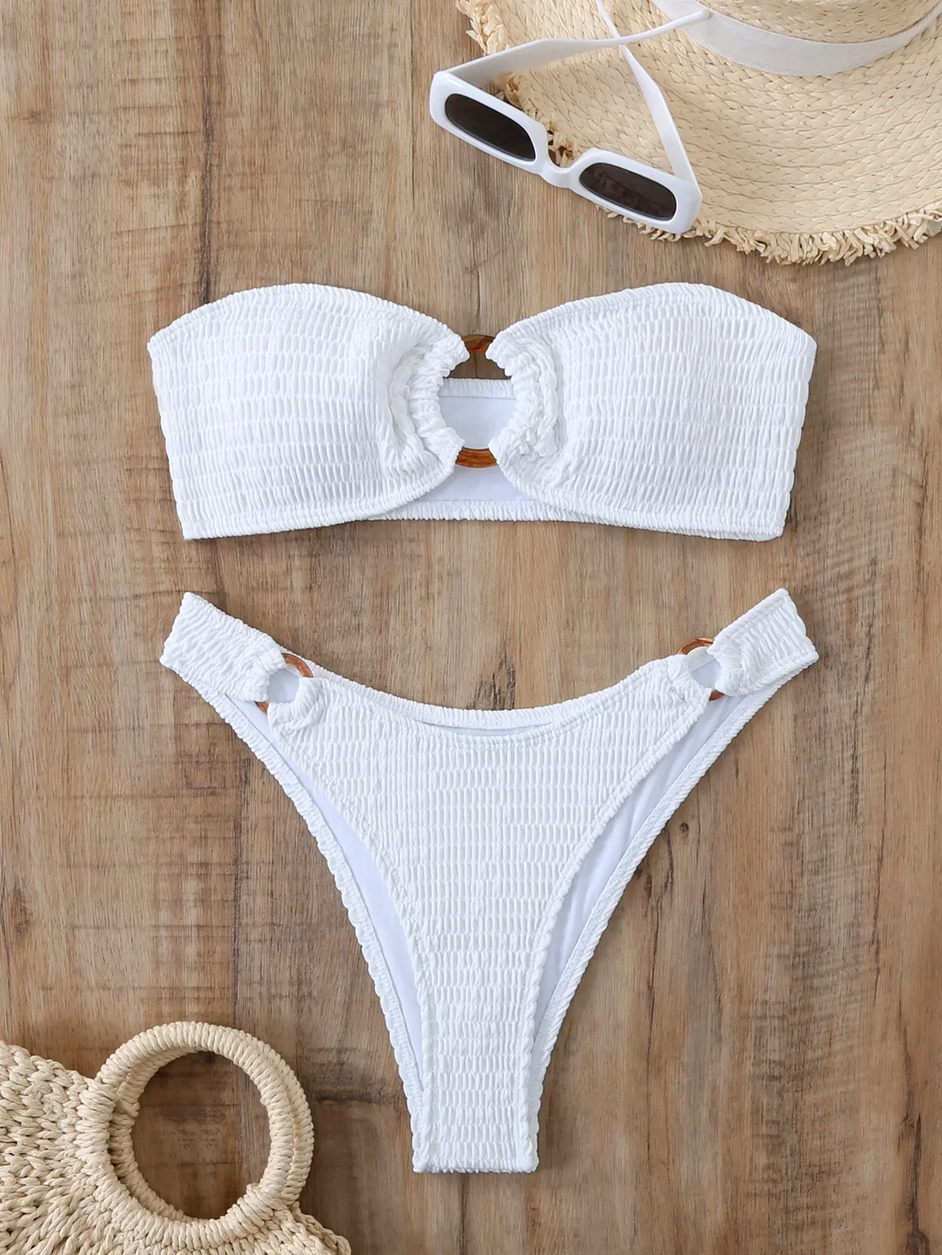 Сексуальное белое бикини-бандо 2025, женский купальник, женский купальник, стринги, комплект бикини, бразильский морщинистый пляжный купальный костюм
Сексуальное белое бикини-бандо 2025, женский купальник, женский купальник, стринги, комплект бикини, бразильский морщинистый пляжный купальный костюм