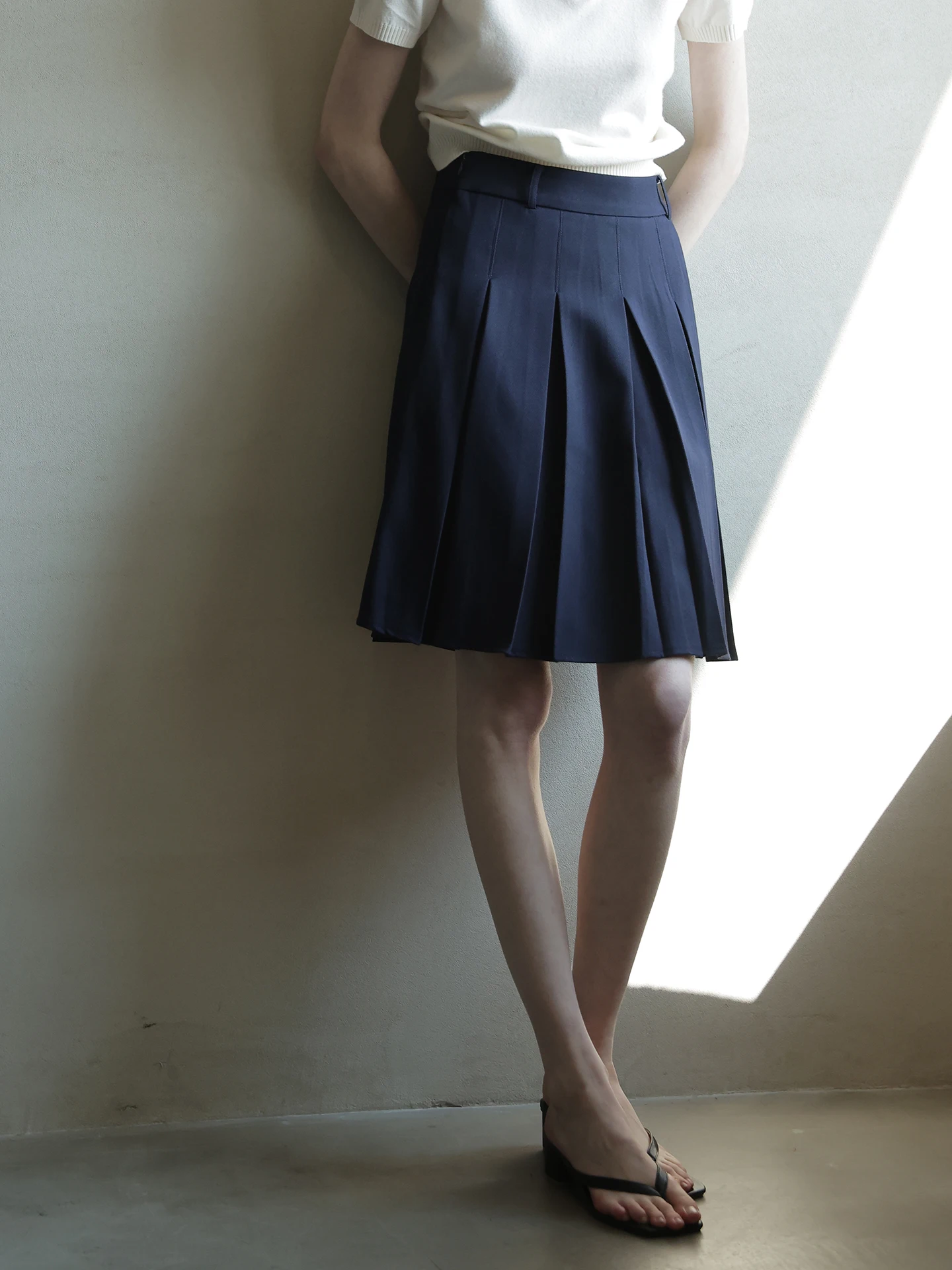 Retro Versatile High Waist A-Line Skirt Women's Spring Summer New Style Miu Hip Covering Slimming Pleated Skirt
Retro Versatile High Waist A-Line Skirt Women's Spring Summer New Style Miu Hip Covering Slimming Pleated Skirt