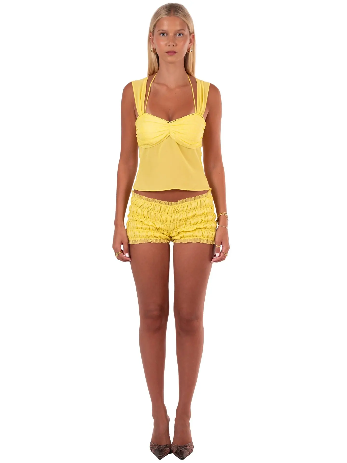 Кружевной облегающий топ-майка, модный, ультракороткий, летний, однотонный, для повседневной носки, женская нижняя одежда, китайского производства
Кружевной облегающий топ-майка, модный, ультракороткий, летний, однотонный, для повседневной носки, женская нижняя одежда, китайского производства