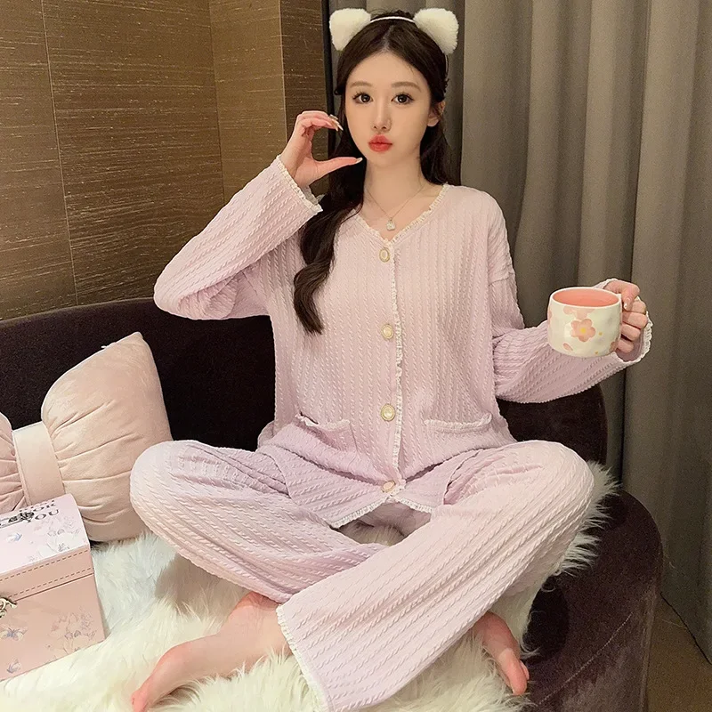 Plus Size Princess Style Autumn Pajamas Set Korean Home Clothes Long Sleeve Cardigan Trousers 2 piece Sleepwear Home Clothes
Plus Size Princess Style Autumn Pajamas Set Korean Home Clothes Long Sleeve Cardigan Trousers 2 piece Sleepwear Home Clothes