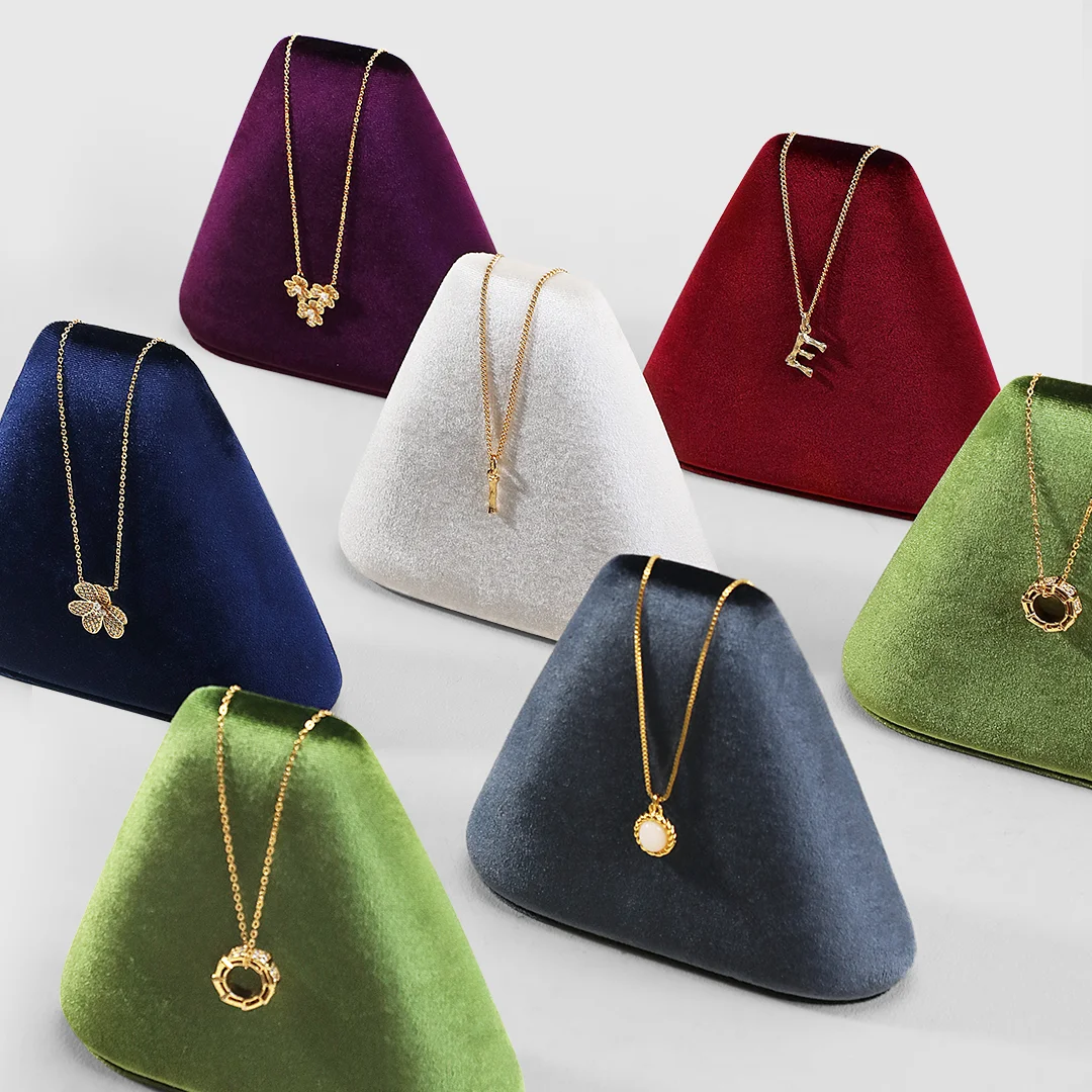 High-end velvet creative landscape necklace display stand for jewelry store counters and window displays
High-end velvet creative landscape necklace display stand for jewelry store counters and window displays