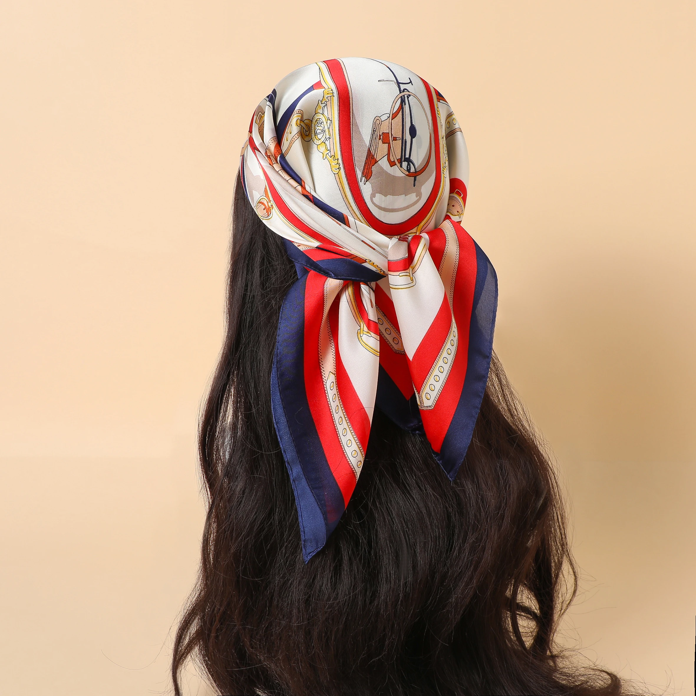 2025 New Luxury Print 70*70cm Silk Square Scarf Women Soft Satin Hairband Neckerchief Tie Female Headband Foulard Baotou Gift
2025 New Luxury Print 70*70cm Silk Square Scarf Women Soft Satin Hairband Neckerchief Tie Female Headband Foulard Baotou Gift