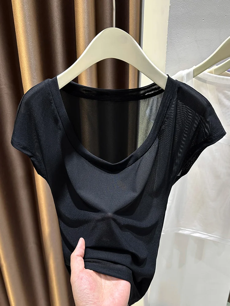 Сексуальная женская футболка из ледяного шелка с коротким рукавом, летняя, тонкая, с глубоким V-образным вырезом, черная, с кружевными вставками и вырезами
Сексуальная женская футболка из ледяного шелка с коротким рукавом, летняя, тонкая, с глубоким V-образным вырезом, черная, с кружевными вставками и вырезами