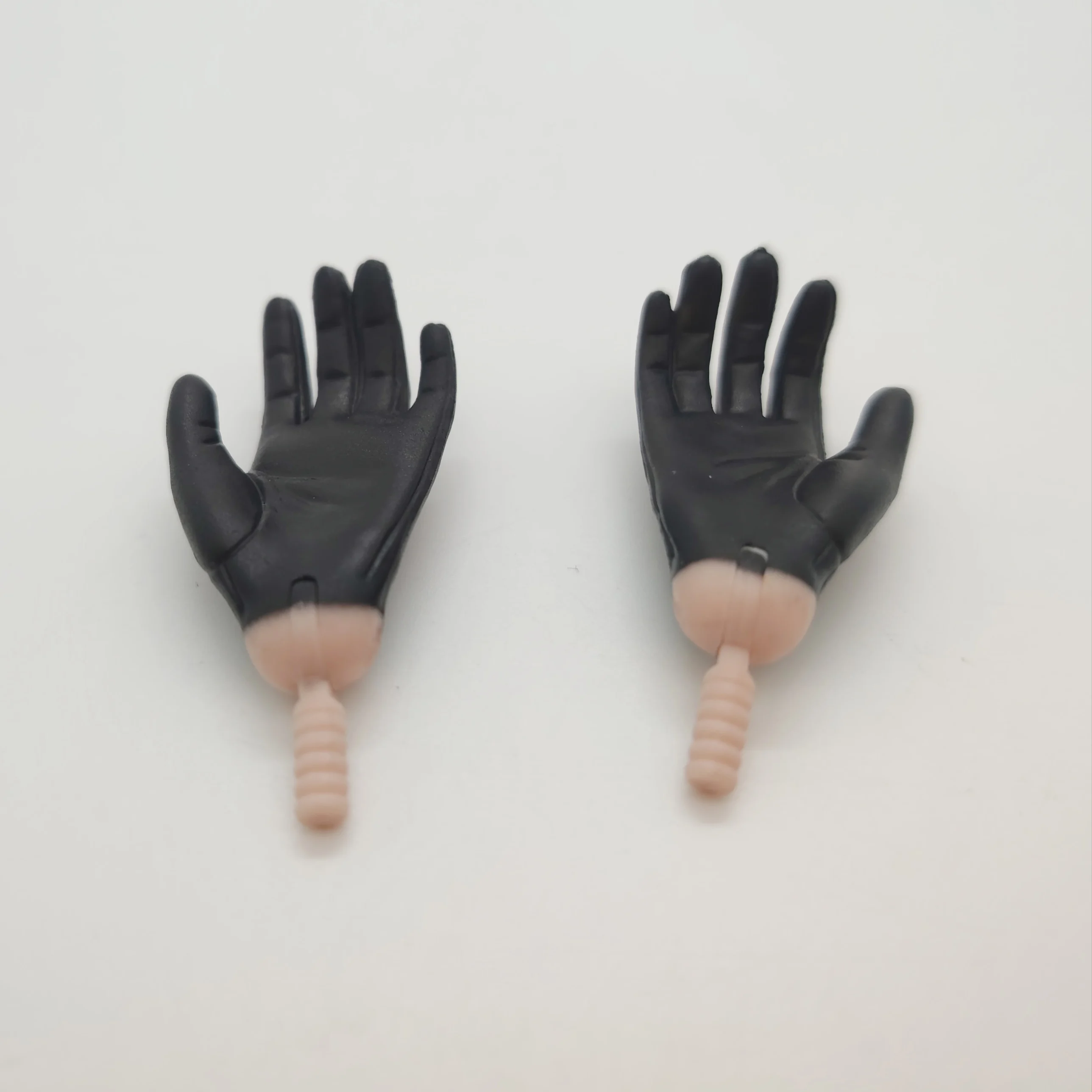 Fashion Royalty 1/6 Scale Mystery Ski Date Boyfriend Bellamy Blue Black Color Male Doll Hands
Fashion Royalty 1/6 Scale Mystery Ski Date Boyfriend Bellamy Blue Black Color Male Doll Hands