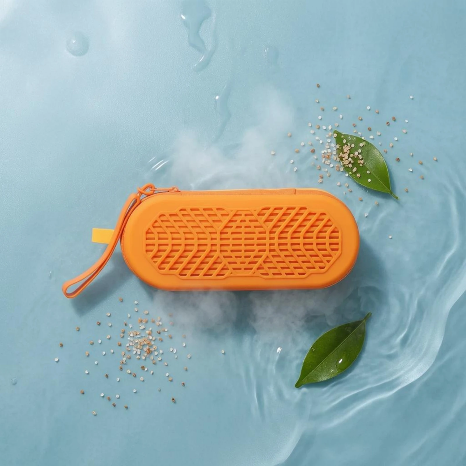 Swim Eyewear Case Perforated Goggles Storage Case Silicone Hard-Shell Pouch Zipper Closure Sport Accessory Slim for Swimming
Swim Eyewear Case Perforated Goggles Storage Case Silicone Hard-Shell Pouch Zipper Closure Sport Accessory Slim for Swimming