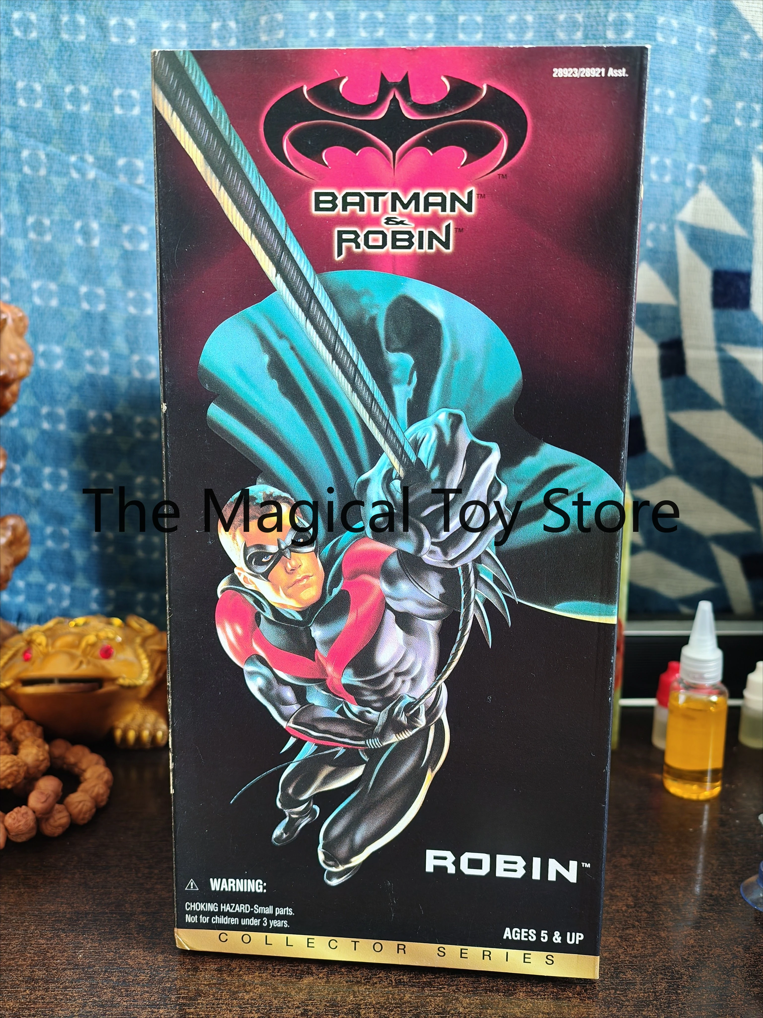 Original Batman and Robin 12-inch Robin Action Figure Collectible Model Figurine Toy Birthday Gift | Collector's Item
Original Batman and Robin 12-inch Robin Action Figure Collectible Model Figurine Toy Birthday Gift | Collector's Item