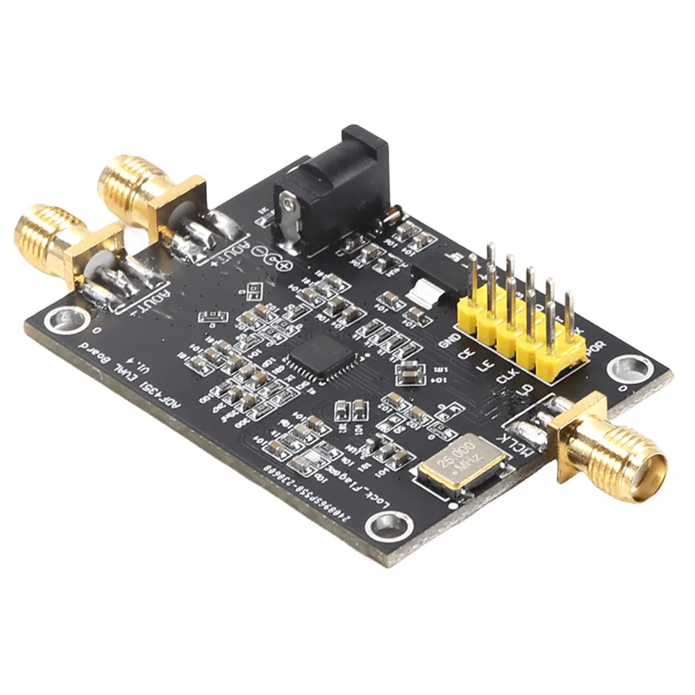35M-4.4GHz PLL RF Signal Source SMA Interface Phase Locked Loop Frequency Synthesizer 5V RF Phase-Locked Loop Board
35M-4.4GHz PLL RF Signal Source SMA Interface Phase Locked Loop Frequency Synthesizer 5V RF Phase-Locked Loop Board