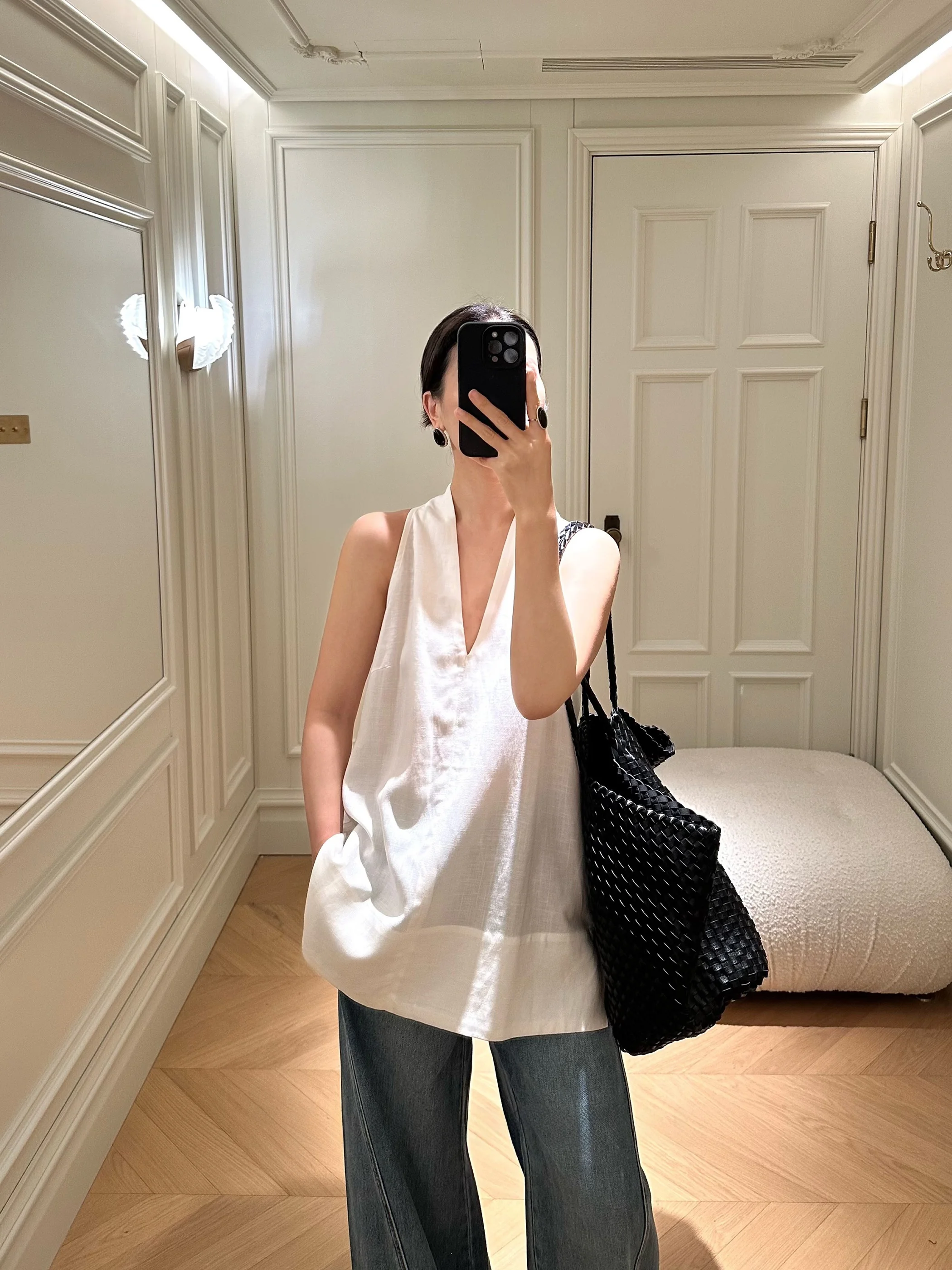 DALII OFFICIAL Loose V-ne Svel Linen Vest Top Women's Summer Faion Casual Comfortable Breathable Blouse
DALII OFFICIAL Loose V-ne Svel Linen Vest Top Women's Summer Faion Casual Comfortable Breathable Blouse