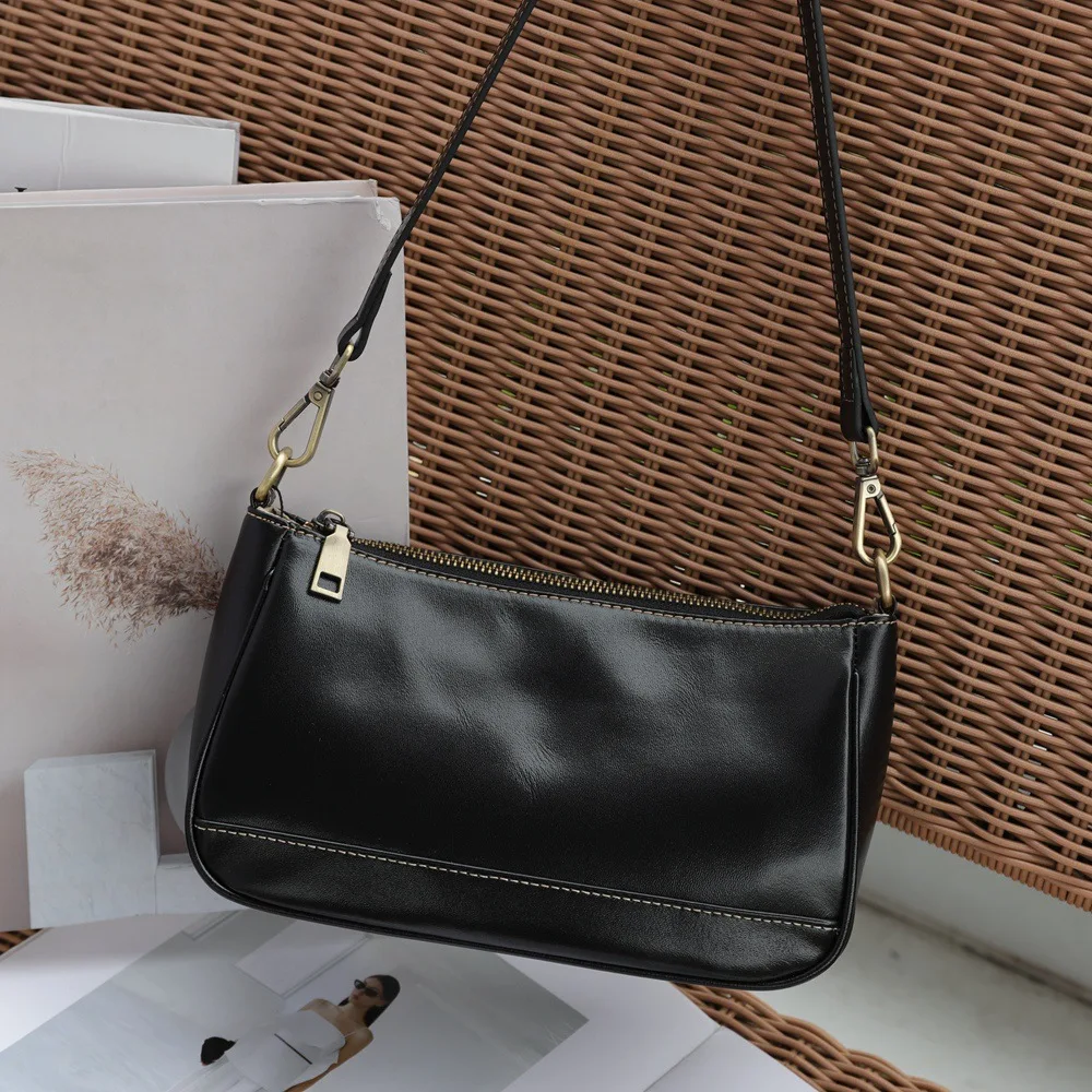2025 New Women's Genuine Leather Crossbody Bag - Minimalist Solid Color Shoulder Purse, Versatile Small Handbag for Everyday Use
2025 New Women's Genuine Leather Crossbody Bag - Minimalist Solid Color Shoulder Purse, Versatile Small Handbag for Everyday Use