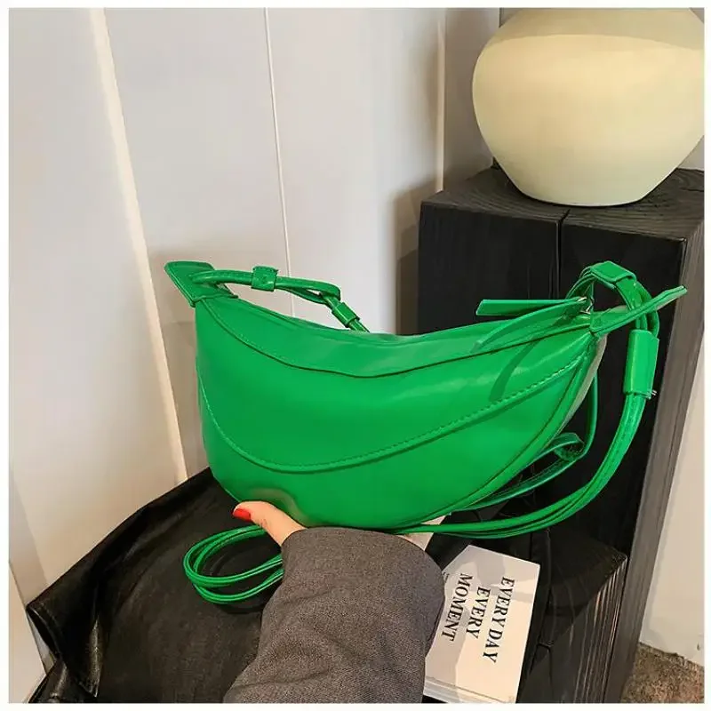 Fashion Green Dumplings Bags For Women Luxury Designer Handbag Leather Chest The New Shoulder Crossbody Banana Bag WT701
Fashion Green Dumplings Bags For Women Luxury Designer Handbag Leather Chest The New Shoulder Crossbody Banana Bag WT701