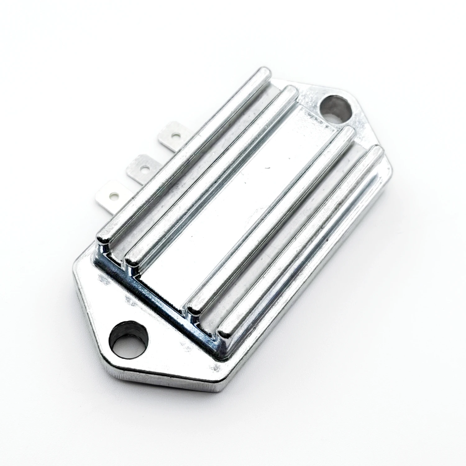 Регулятор напряжения выпрямителя для Cub Cadet 3660, все Z-Force 48, 2005-2007 Z510A Z520A Z710A Z720A Z915B Z915E, все
Регулятор напряжения выпрямителя для Cub Cadet 3660, все Z-Force 48, 2005-2007 Z510A Z520A Z710A Z720A Z915B Z915E, все