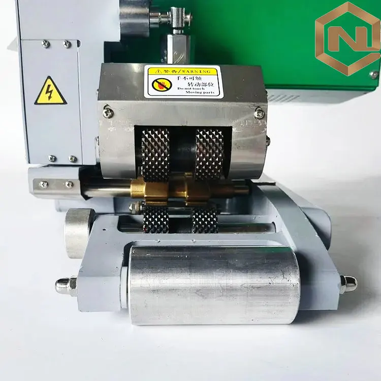 Сварочное оборудование для геомембраны 220 В 110 В Напряжение 2100 Вт Скорость 0,5-6 метров/мин
Сварочное оборудование для геомембраны 220 В 110 В Напряжение 2100 Вт Скорость 0,5-6 метров/мин