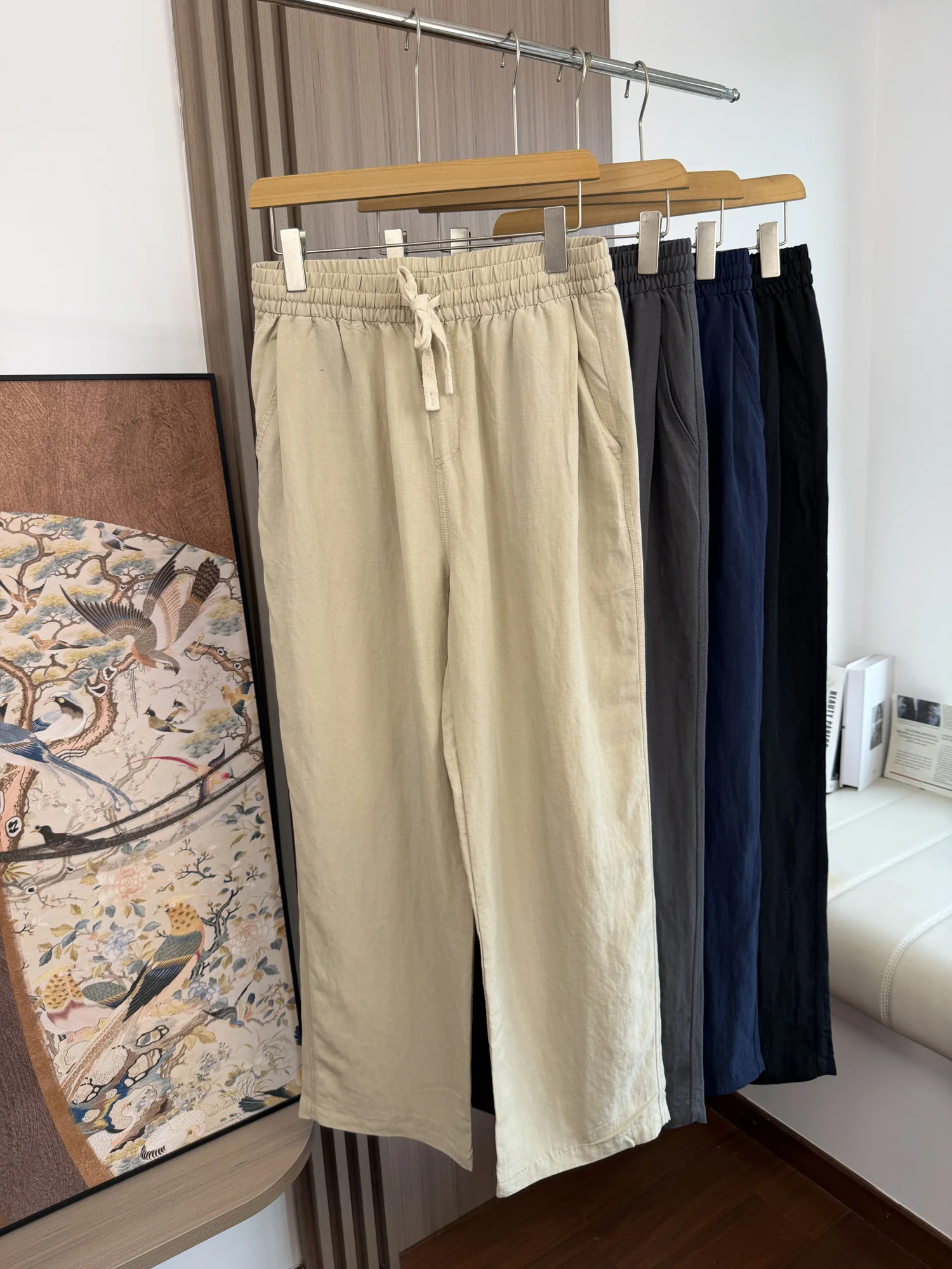 Comfortable Lenzing Fabric Men's Spring Summer Elastic Waist Straight Leg Linen Casual Pants Breathable Casual Trousers
Comfortable Lenzing Fabric Men's Spring Summer Elastic Waist Straight Leg Linen Casual Pants Breathable Casual Trousers