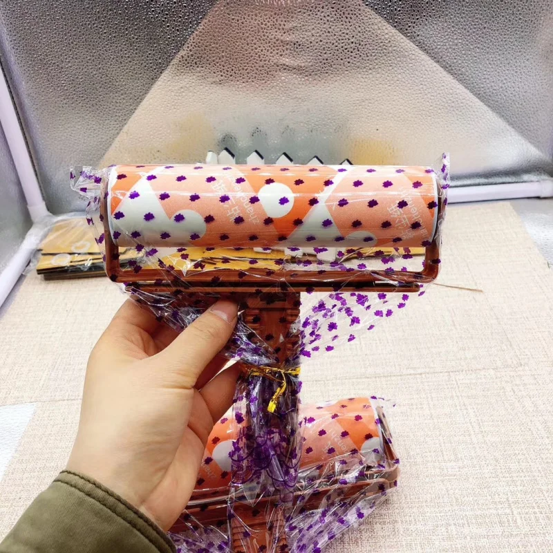 Большой пылесборник, пылесборник, ворсовый ролик, магазин два юаня
Большой пылесборник, пылесборник, ворсовый ролик, магазин два юаня