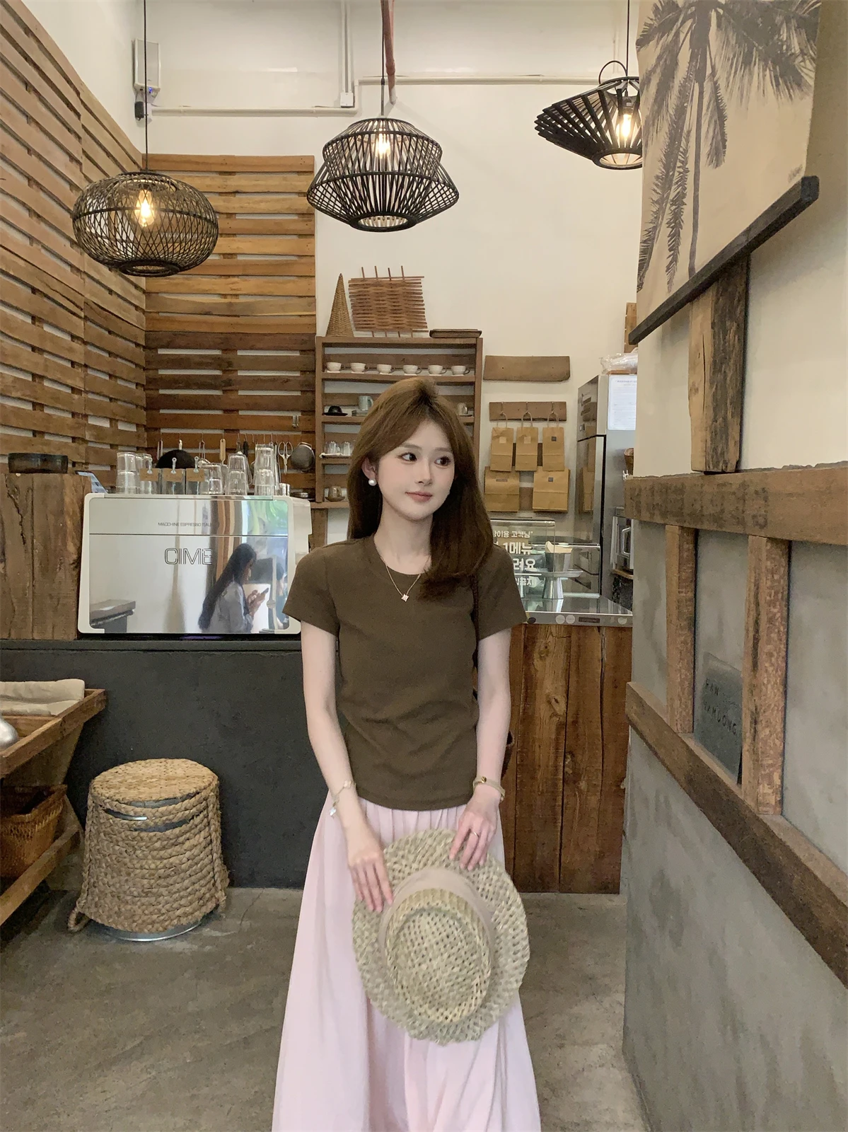 FUGUI RICH Authentic Style Versatile Short Sleeve round Neck Top Summer New Casual Cotton Blend Ladies T-shirt All Size Fit
FUGUI RICH Authentic Style Versatile Short Sleeve round Neck Top Summer New Casual Cotton Blend Ladies T-shirt All Size Fit