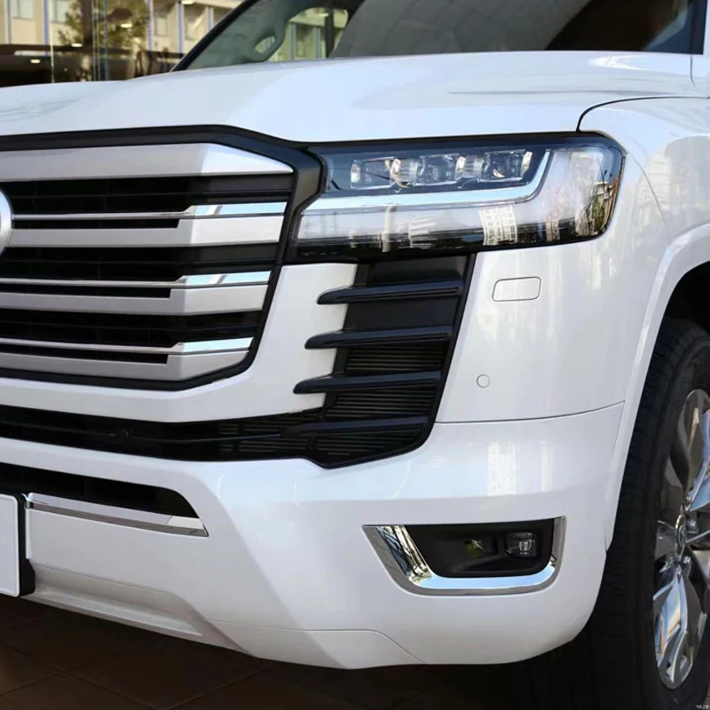 Для Toyota Land Cruiser LC300 GXR VXR 2022 2023 аксессуар передний бампер противотуманный свет окантовка ABS Хромированная полоса оригинальный стиль автомобиля
Для Toyota Land Cruiser LC300 GXR VXR 2022 2023 аксессуар передний бампер противотуманный свет окантовка ABS Хромированная полоса оригинальный стиль автомобиля
