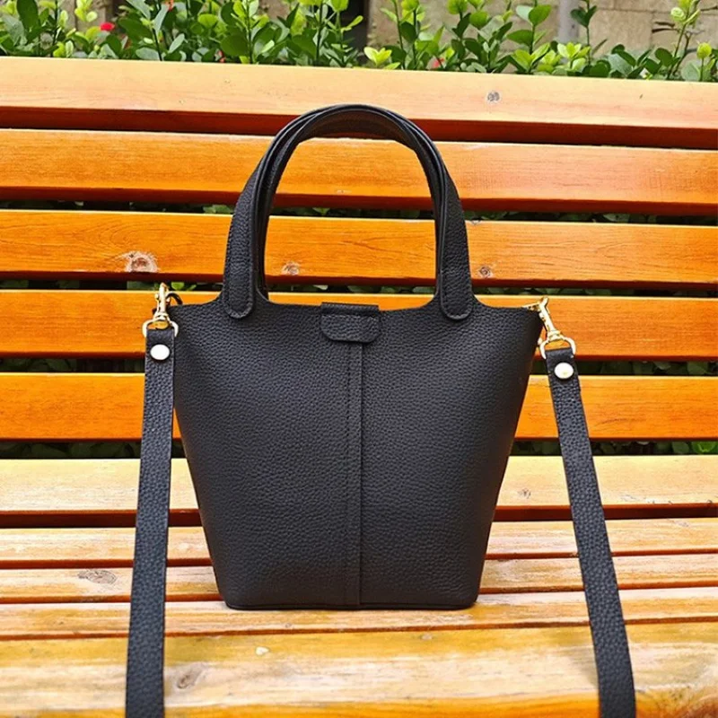 Elegant Fringe Accent Bag For Ladies With Movement And Detail On Buttery Soft Leather Material
Elegant Fringe Accent Bag For Ladies With Movement And Detail On Buttery Soft Leather Material