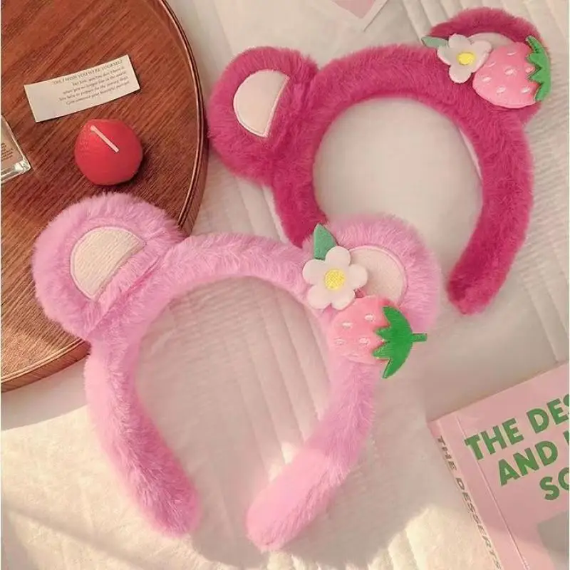 Kawaii Cartoon Strawberry Bear Plush Headband for Women Fashion Sweet Girls Face Wash Hairband Girls Birthday Christmas Gifts
Kawaii Cartoon Strawberry Bear Plush Headband for Women Fashion Sweet Girls Face Wash Hairband Girls Birthday Christmas Gifts
