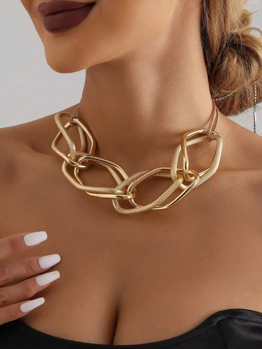 A Women's Geometric Personalized Exaggerated Chain Hip-Hop Necklace Women's And Cool Thick Chain Necklace
A Women's Geometric Personalized Exaggerated Chain Hip-Hop Necklace Women's And Cool Thick Chain Necklace