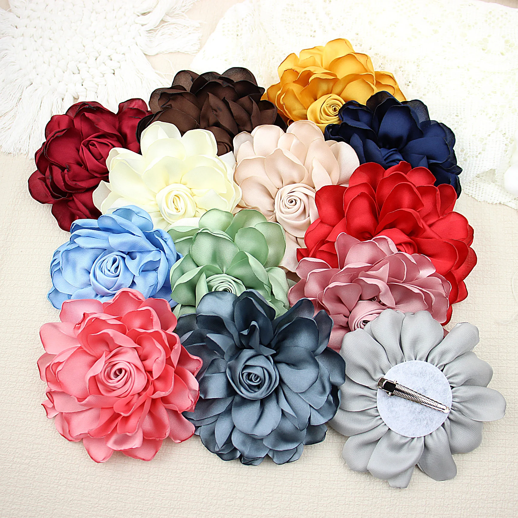 3pcs Women Girls Kids Hairpin Large Satin Flower Barrettes Girls Headwear Silk Rose Flowers Hairpins Children Alloy Hair Clip
3pcs Women Girls Kids Hairpin Large Satin Flower Barrettes Girls Headwear Silk Rose Flowers Hairpins Children Alloy Hair Clip