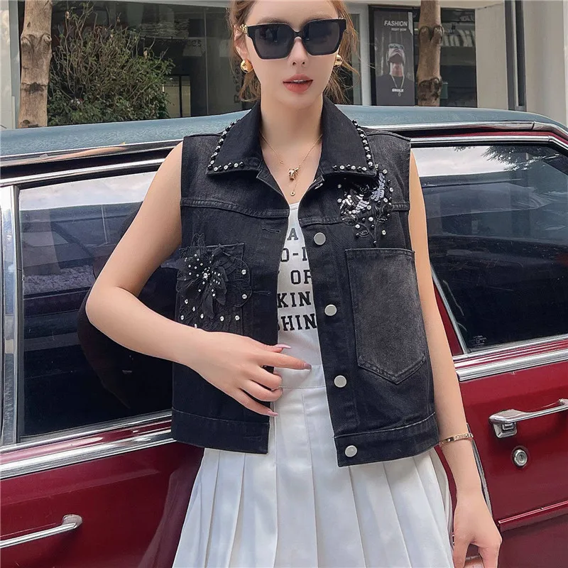 Heavy Work Beaded Diamond Sequins Mesh Flower Black Short Denim Vest Summer Fashion Big Pocket Lapel Sleeveless Cowboy Waistcoat
Heavy Work Beaded Diamond Sequins Mesh Flower Black Short Denim Vest Summer Fashion Big Pocket Lapel Sleeveless Cowboy Waistcoat