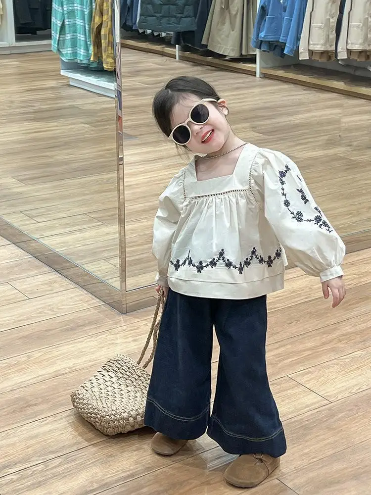 Girls Korean shirt 2024 spring new sweet square necked doll shirt top loose jeans kids jacket girls coat
Girls Korean shirt 2024 spring new sweet square necked doll shirt top loose jeans kids jacket girls coat