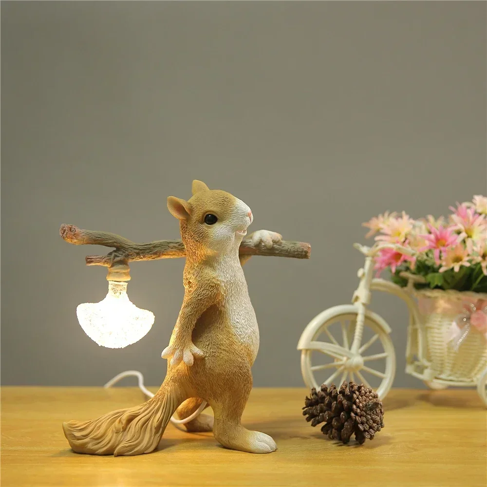 Resin squirrel mini LED Night light children's room table lamp decor animal squirrel desk lamp bedside lamp Home Decor Fixtures
Resin squirrel mini LED Night light children's room table lamp decor animal squirrel desk lamp bedside lamp Home Decor Fixtures