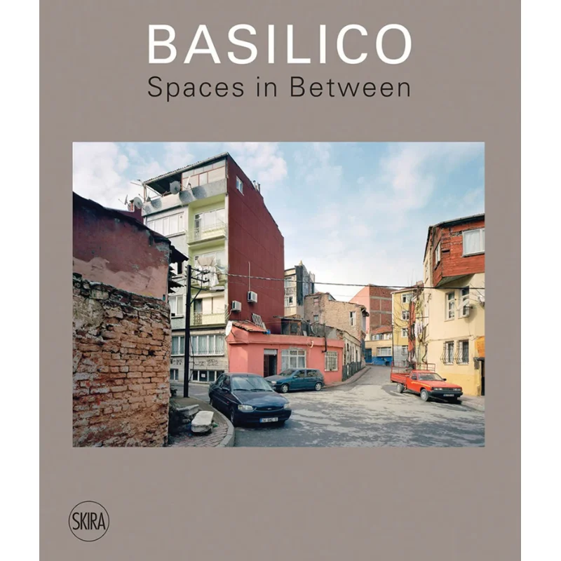 Gabriele Basilico Spaces In Between Filippo Maggia Luca Molinari Skira Editore 9788857246840 Book
Gabriele Basilico Spaces In Between Filippo Maggia Luca Molinari Skira Editore 9788857246840 Book