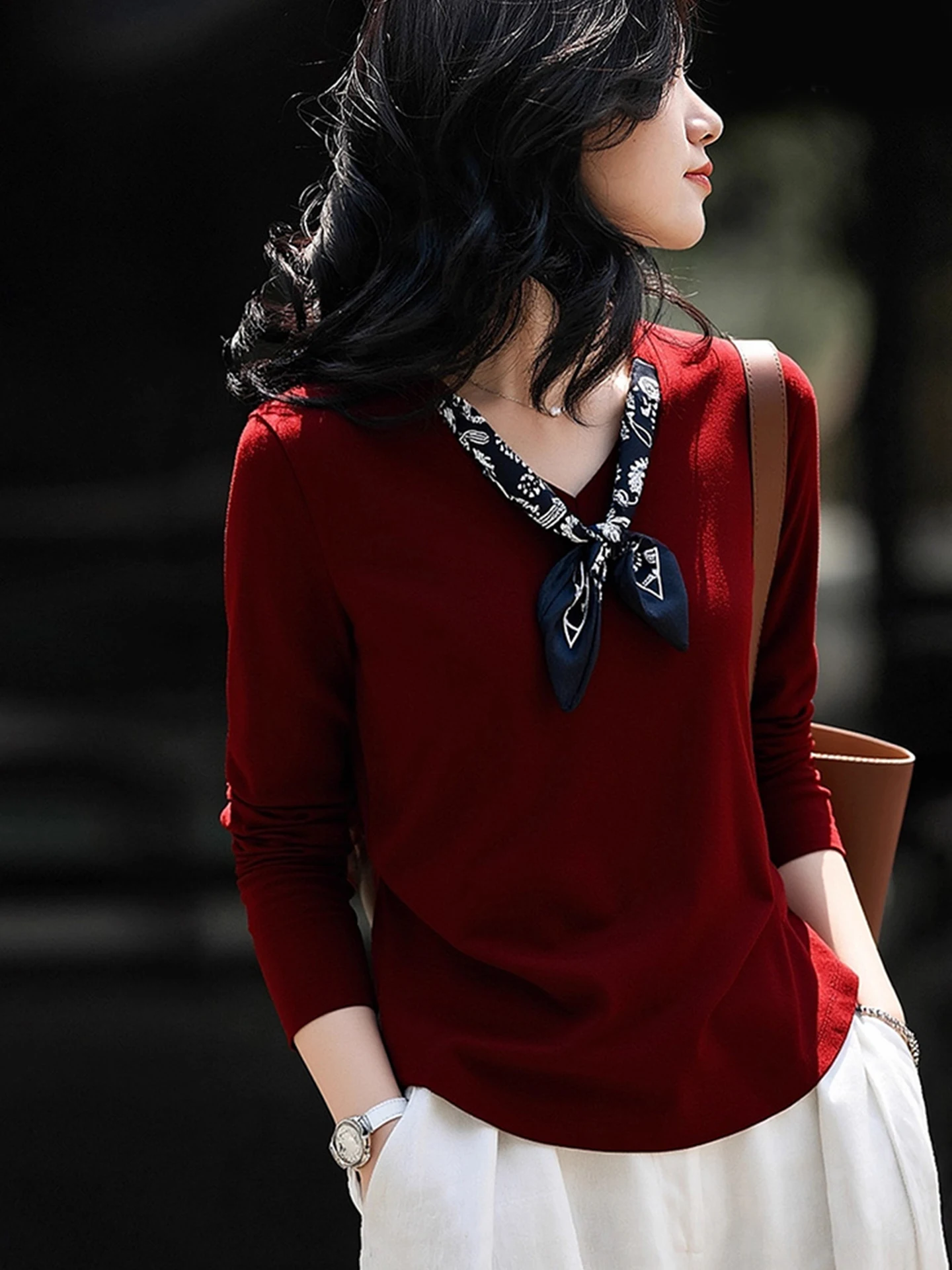 Faionable Comfortable Women's T-irt Sli Versatile Trendy Early Autumn New Arrival European High-End Brand Casual Top
Faionable Comfortable Women's T-irt Sli Versatile Trendy Early Autumn New Arrival European High-End Brand Casual Top