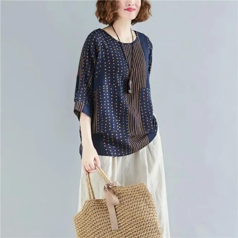 Women's Retro Polka Dot Striped Linen Cotton Blouse Batwing Sleeve Loose Casual Plus Size T-shirt
Women's Retro Polka Dot Striped Linen Cotton Blouse Batwing Sleeve Loose Casual Plus Size T-shirt