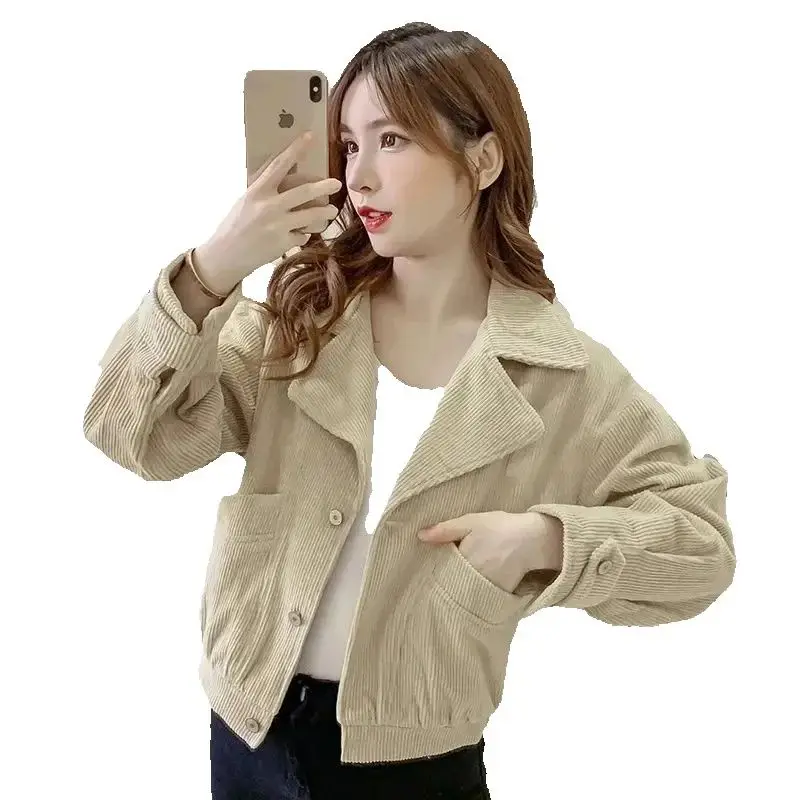 2025 New Corduroy Windbreaker Coat Women Spring And Autumn Fashion Loose Long Sleeves Pocket Short Jacket Female Outerwear T1324
2025 New Corduroy Windbreaker Coat Women Spring And Autumn Fashion Loose Long Sleeves Pocket Short Jacket Female Outerwear T1324
