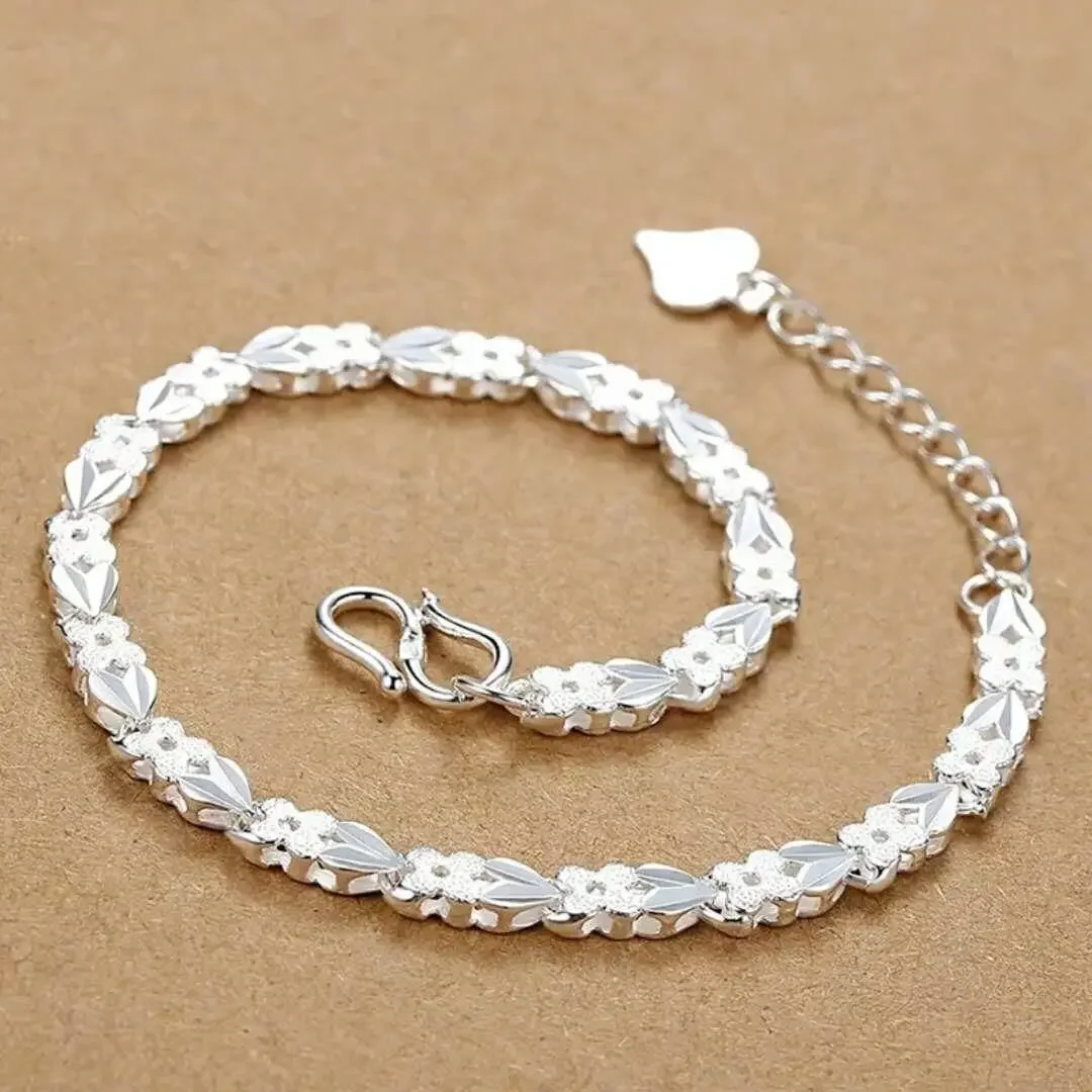 925 Sterling silver Bracelets Wedding party For women wedding lady noble pretty Jewelry fashion nice chain 20cm 8inch
925 Sterling silver Bracelets Wedding party For women wedding lady noble pretty Jewelry fashion nice chain 20cm 8inch