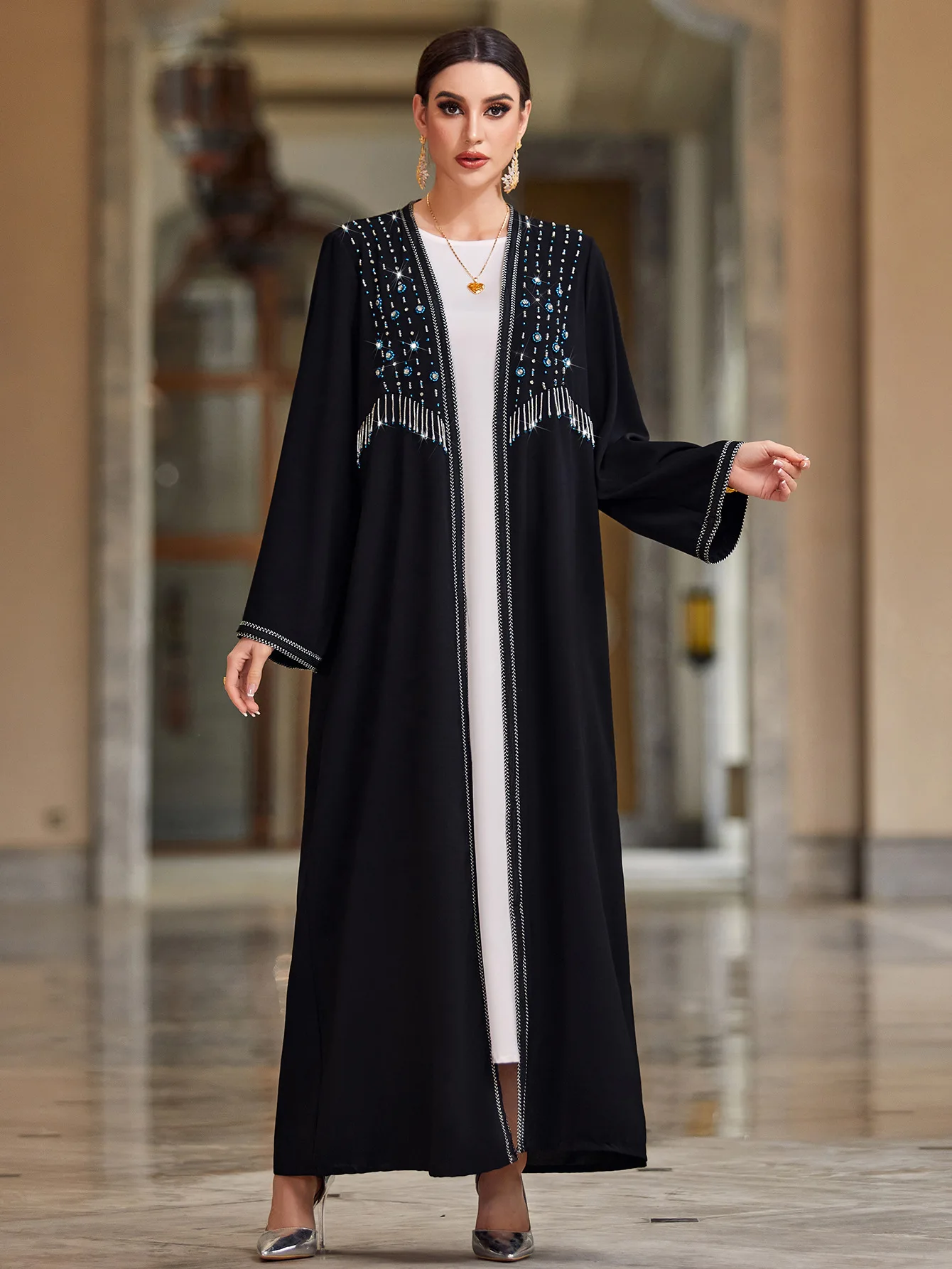 Muslim Arab Heavy Industry Nail Bead Sparkling Diamond Outer Robe Loose Cover Meat Long Cardigan Tourism Banquet Style Dress
Muslim Arab Heavy Industry Nail Bead Sparkling Diamond Outer Robe Loose Cover Meat Long Cardigan Tourism Banquet Style Dress
