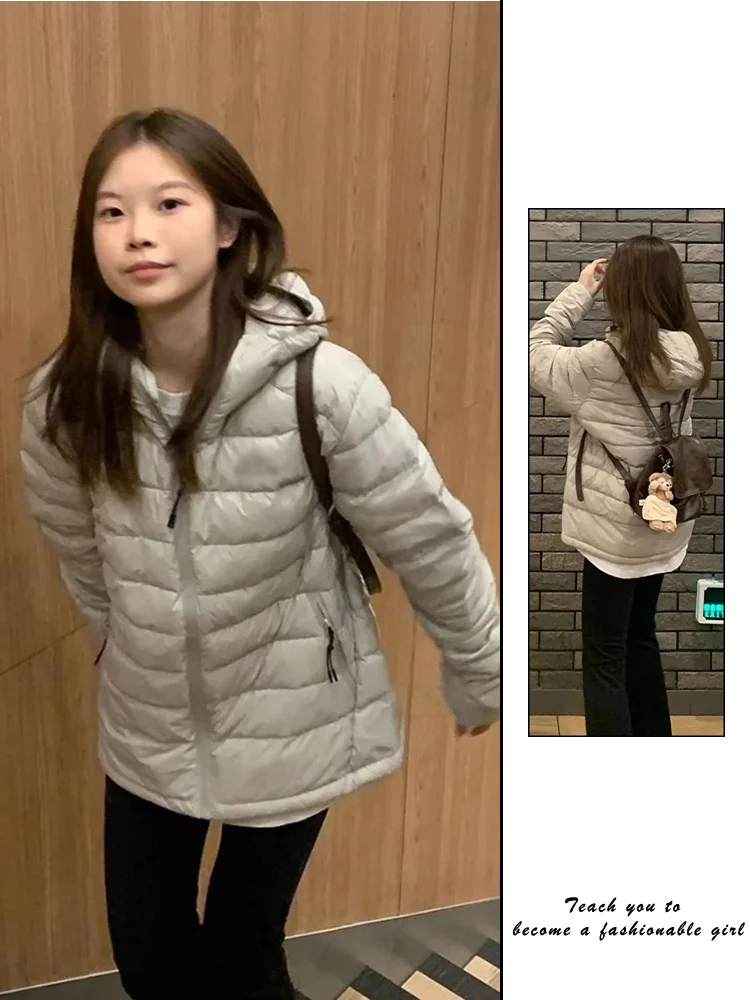 Korean Sle Women's down Cotton Jaet Hooded Lightweight Thi Warm Winter New Arrival Faion Commute Loose Fit Zipper
Korean Sle Women's down Cotton Jaet Hooded Lightweight Thi Warm Winter New Arrival Faion Commute Loose Fit Zipper