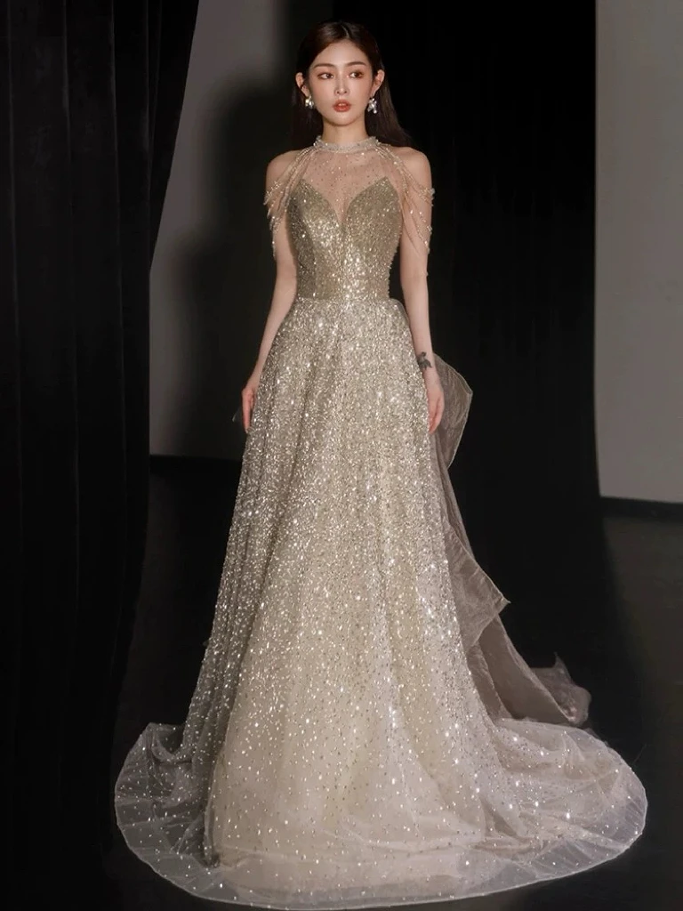 Sequins A-line Prom Dresses Halter Shiny Tassel Beading Long Floor Length Detachable Train Woman Luxury Party Prom Evening Gowns
Sequins A-line Prom Dresses Halter Shiny Tassel Beading Long Floor Length Detachable Train Woman Luxury Party Prom Evening Gowns