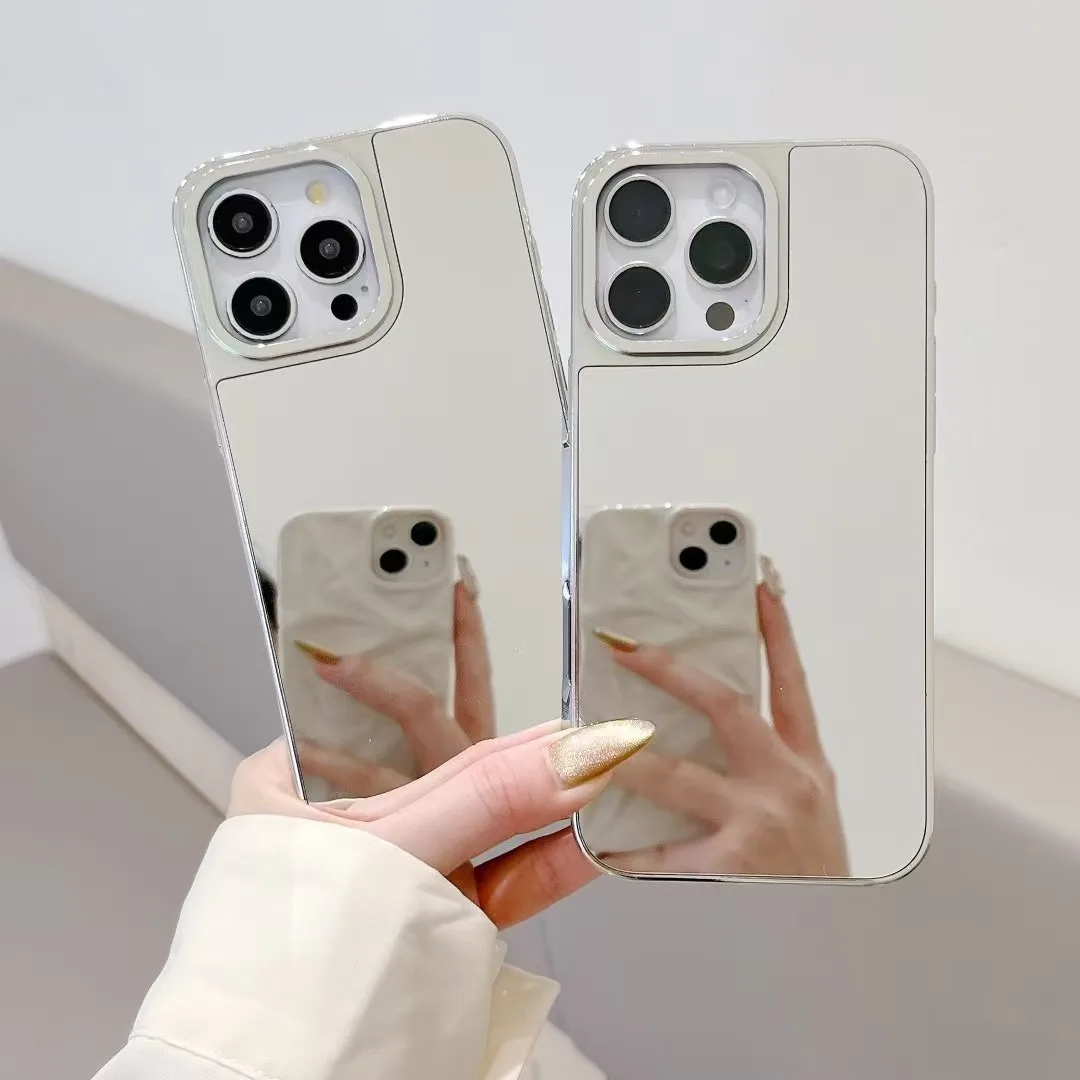 Electroplated lens makeup mirror surface Apple phone case - Simple and transparent phone protection case
Electroplated lens makeup mirror surface Apple phone case - Simple and transparent phone protection case