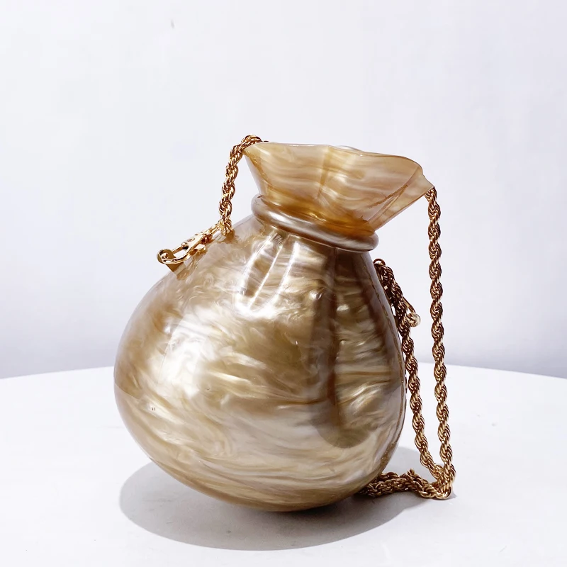 Мини-веза-клатч Вечерние сумки для женщин Роскошные дизайнерские сумки и кошельки 2025 Новинка в акриловом коробке с ремешком-цепочкой под мышками на плечо
Мини-веза-клатч Вечерние сумки для женщин Роскошные дизайнерские сумки и кошельки 2025 Новинка в акриловом коробке с ремешком-цепочкой под мышками на плечо