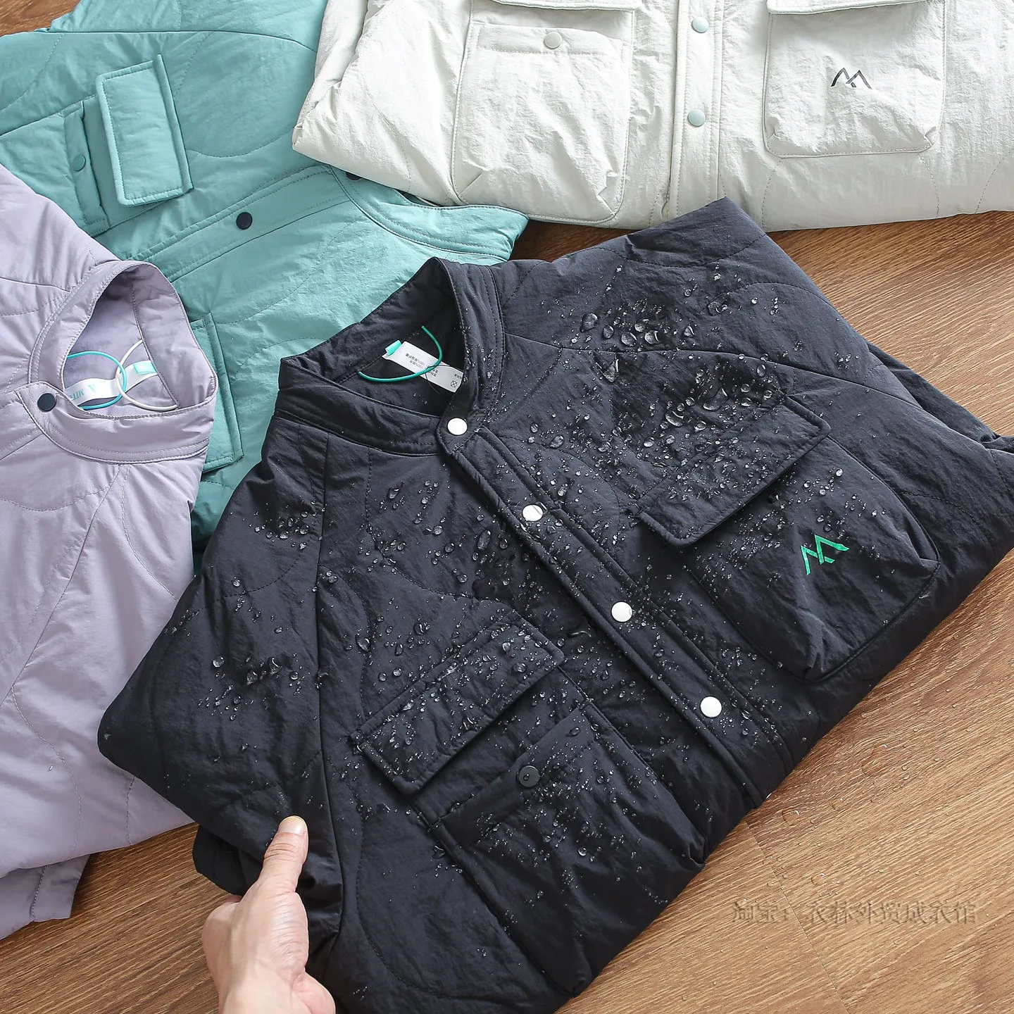 Утепленная свободная куртка из хлопка с воротником-стойкой, легкая теплая верхняя одежда для пар, зимняя повседневная модная куртка в городском стиле
Утепленная свободная куртка из хлопка с воротником-стойкой, легкая теплая верхняя одежда для пар, зимняя повседневная модная куртка в городском стиле