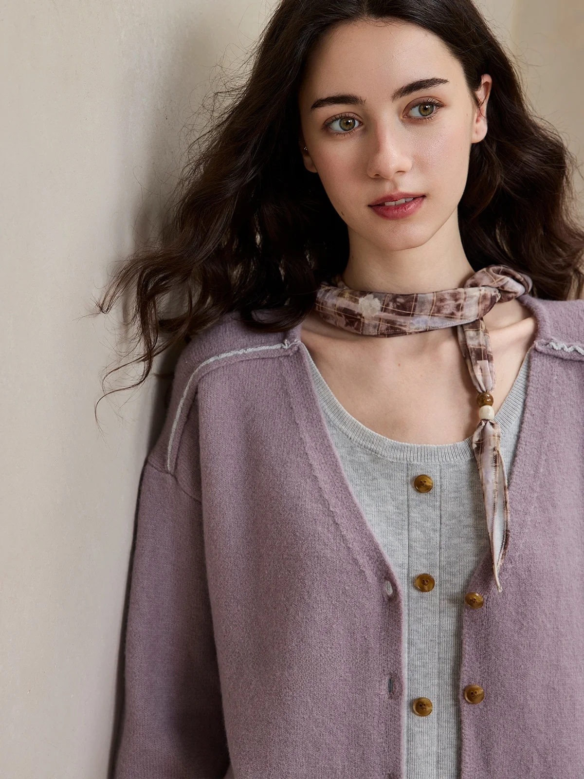 Zhiyue Lunique "Chestnut a" Wool Blend Hoodie Sweater Fake Two-Piece Set Casual Sle V-Ne Long Sve ort Length
Zhiyue Lunique "Chestnut a" Wool Blend Hoodie Sweater Fake Two-Piece Set Casual Sle V-Ne Long Sve ort Length