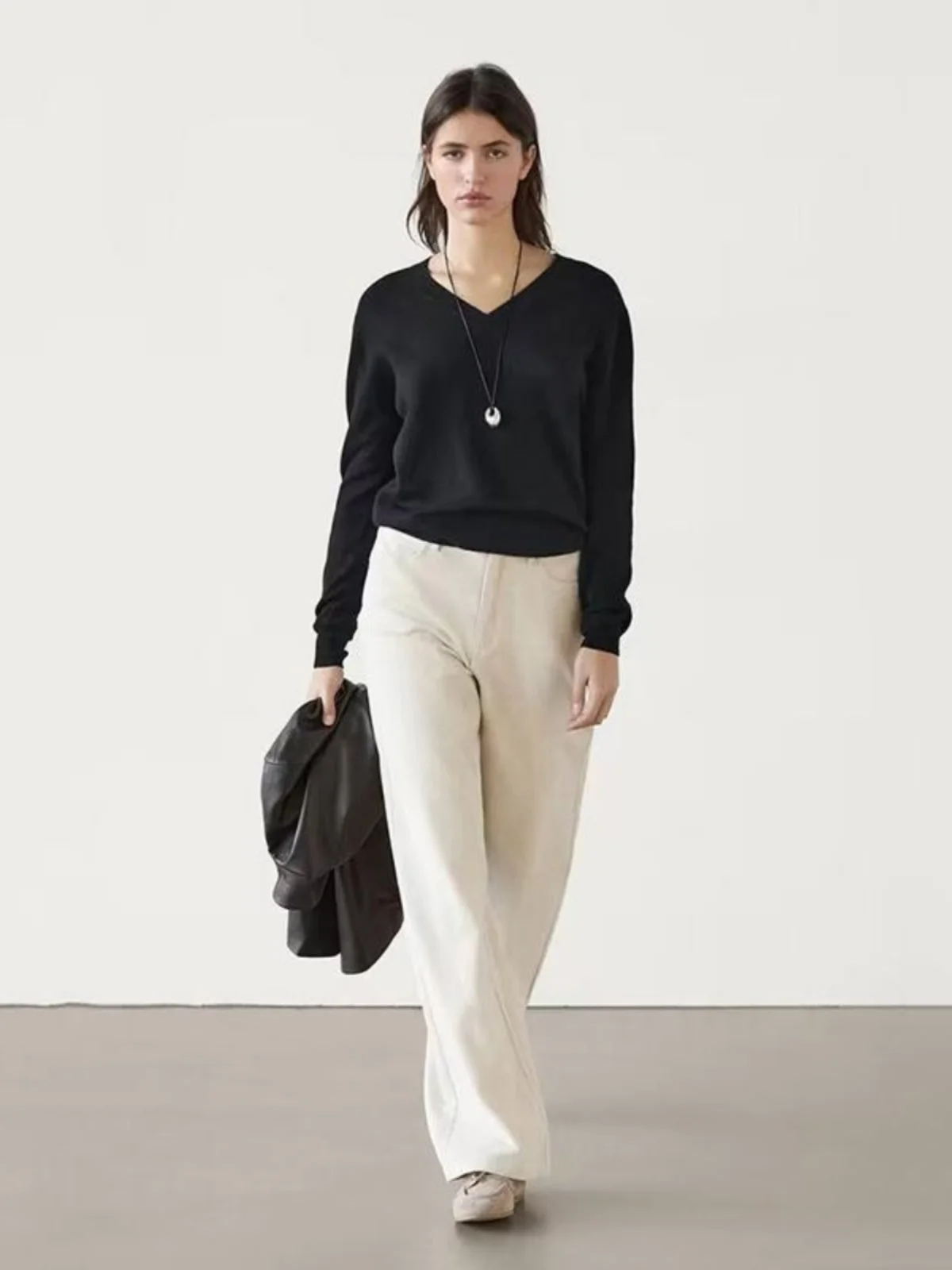 Женские мягкие вельветовые брюки прямого кроя, повседневные, осенне-зимние, новинка, стройнящие, универсальные, светло-голубые джинсы от MD
Женские мягкие вельветовые брюки прямого кроя, повседневные, осенне-зимние, новинка, стройнящие, универсальные, светло-голубые джинсы от MD