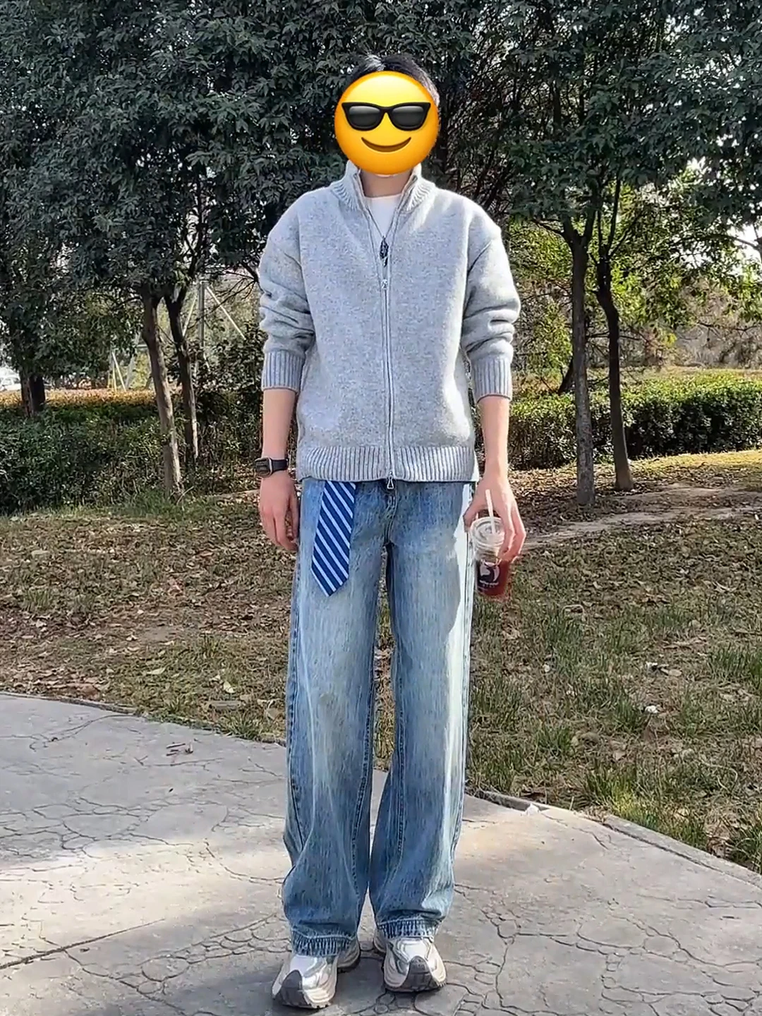 Waed Iceberg Blue Men's Straight Leg Jeans Spring Autumn Casual mid Waist Zipper Fly Loose Fit Bootcut Trousers
Waed Iceberg Blue Men's Straight Leg Jeans Spring Autumn Casual mid Waist Zipper Fly Loose Fit Bootcut Trousers