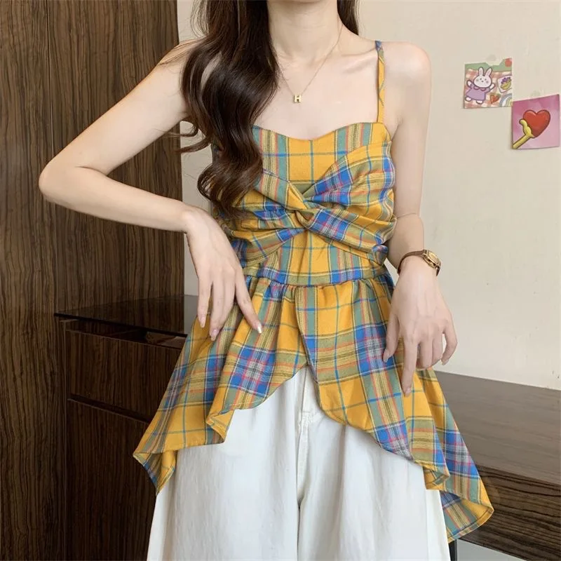 Women Plaid Sexy Irregular Retro Sleeveless Vest Skirt High Street Camis Sweet Spicy Girls Fashion Slim Fit Folds Design Top
Women Plaid Sexy Irregular Retro Sleeveless Vest Skirt High Street Camis Sweet Spicy Girls Fashion Slim Fit Folds Design Top