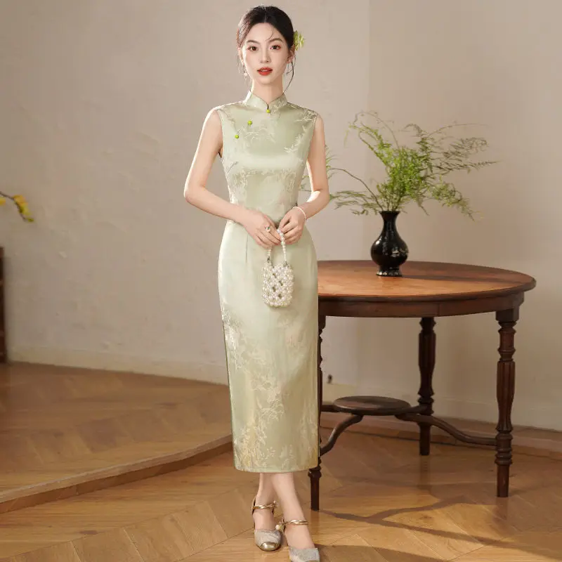 Green Sleeveless New Chinese Style Suzhou Long Cheongsam Improved Young Style 2026 New Women's Spring Summer Qipao Dress
Green Sleeveless New Chinese Style Suzhou Long Cheongsam Improved Young Style 2026 New Women's Spring Summer Qipao Dress