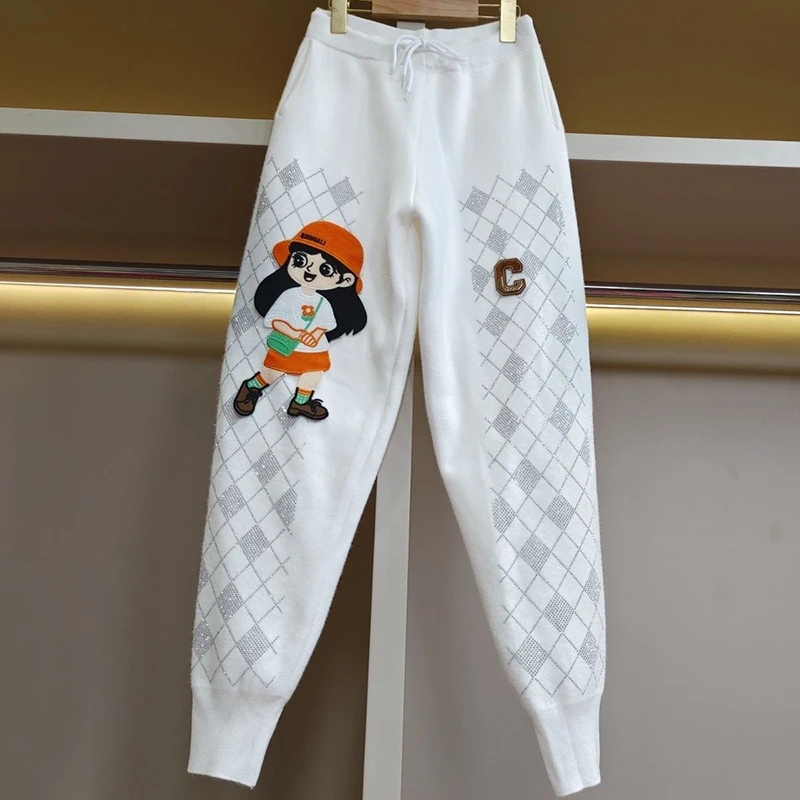 2023 New Spring Trendy Embroidery Cartoon White Sweatpants Drawstring Elastic Waist Hot Drilling Streetwear Long Trousers
2023 New Spring Trendy Embroidery Cartoon White Sweatpants Drawstring Elastic Waist Hot Drilling Streetwear Long Trousers